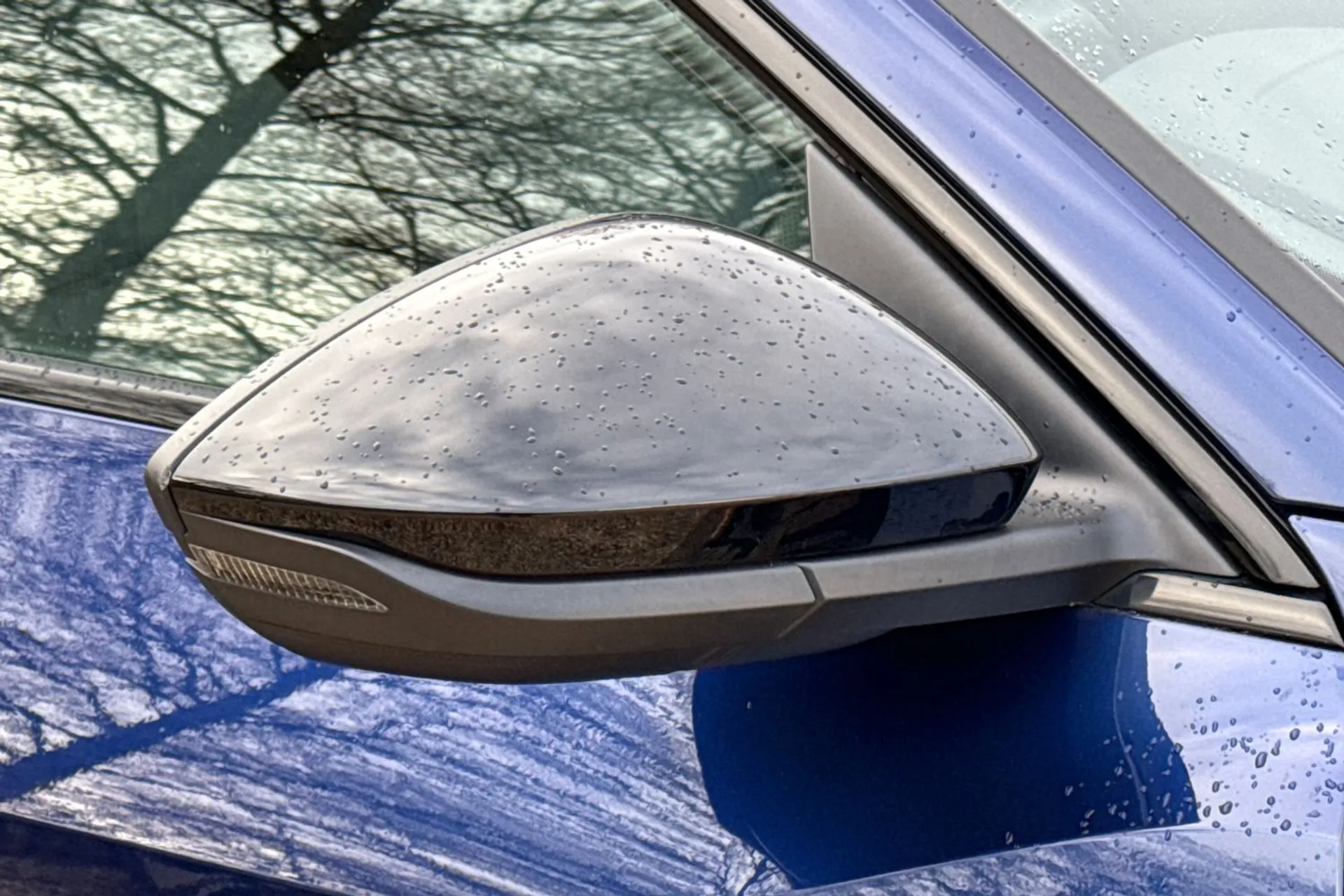 Audi e-tron thumbnail image number 45