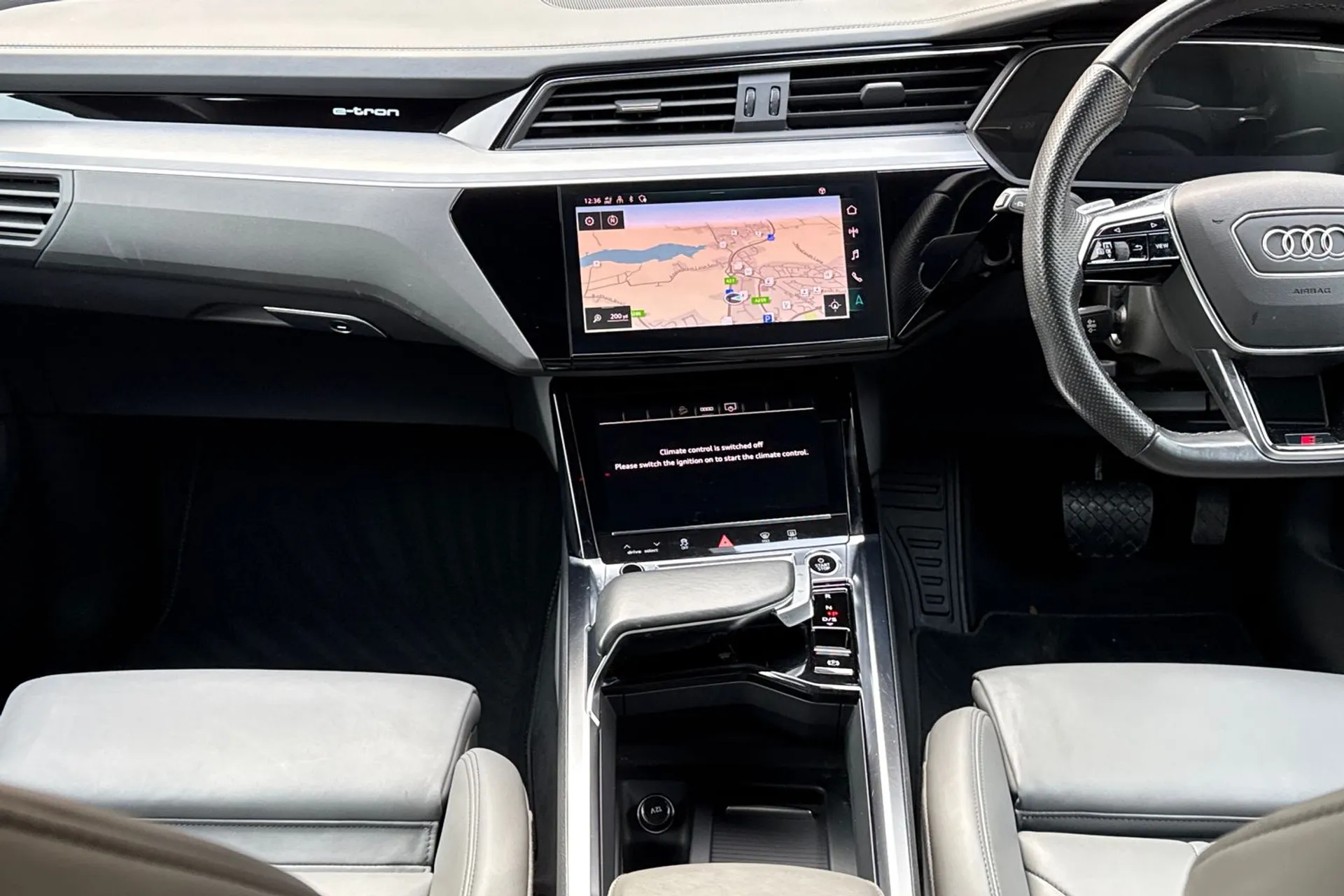 Audi e-tron thumbnail image number 37