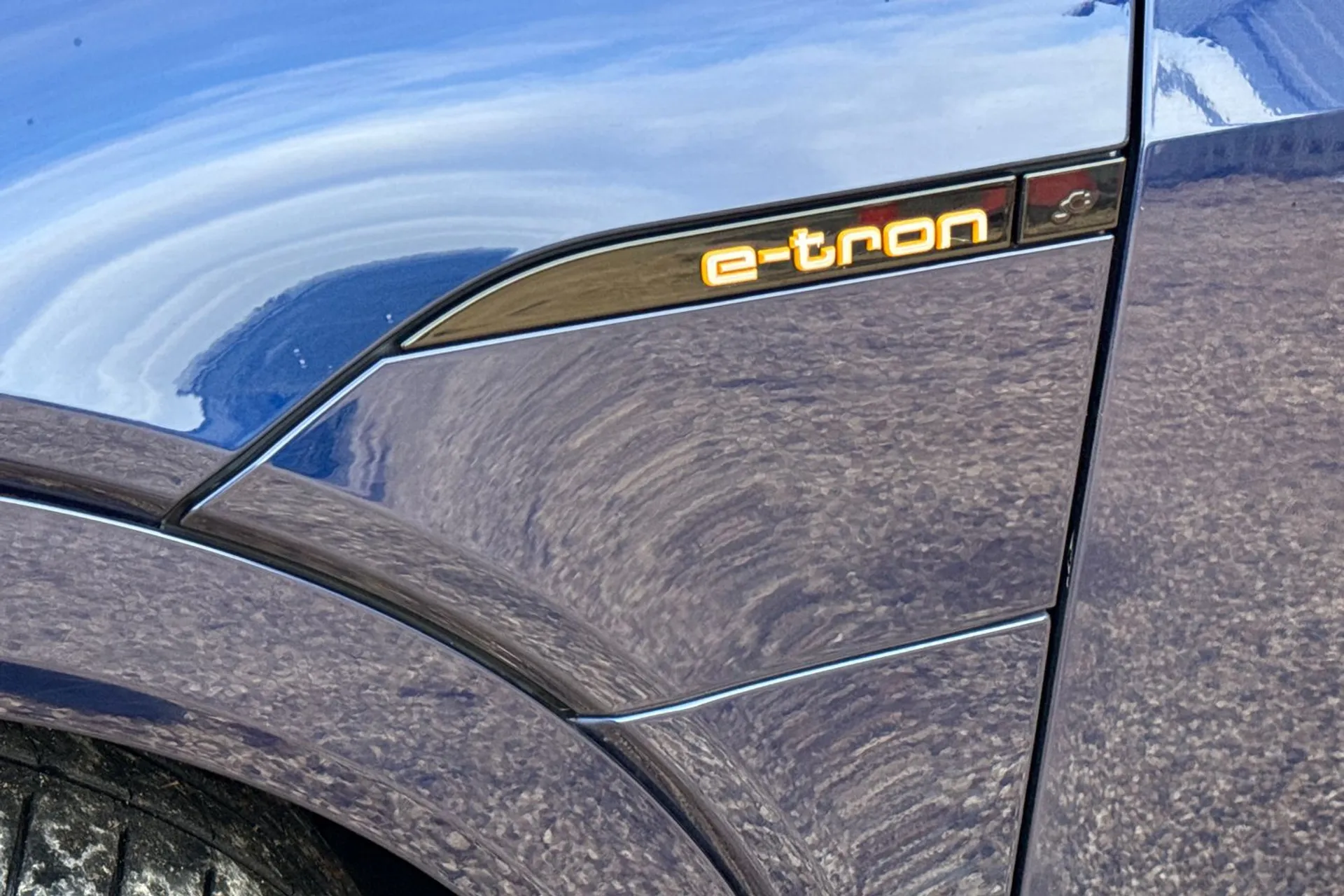 Audi e-tron thumbnail image number 58