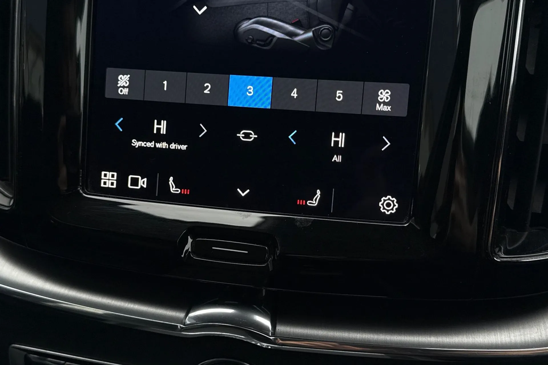 Volvo XC60 thumbnail image number 39