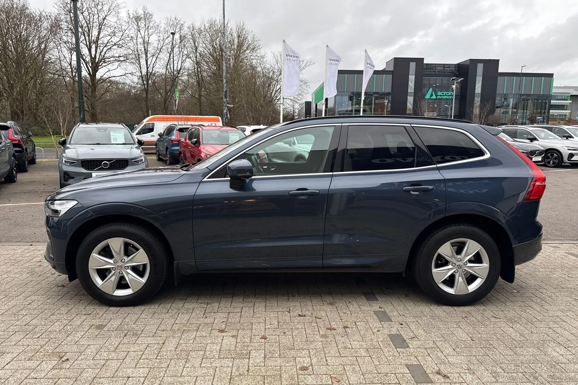 Volvo XC60 thumbnail image number 11