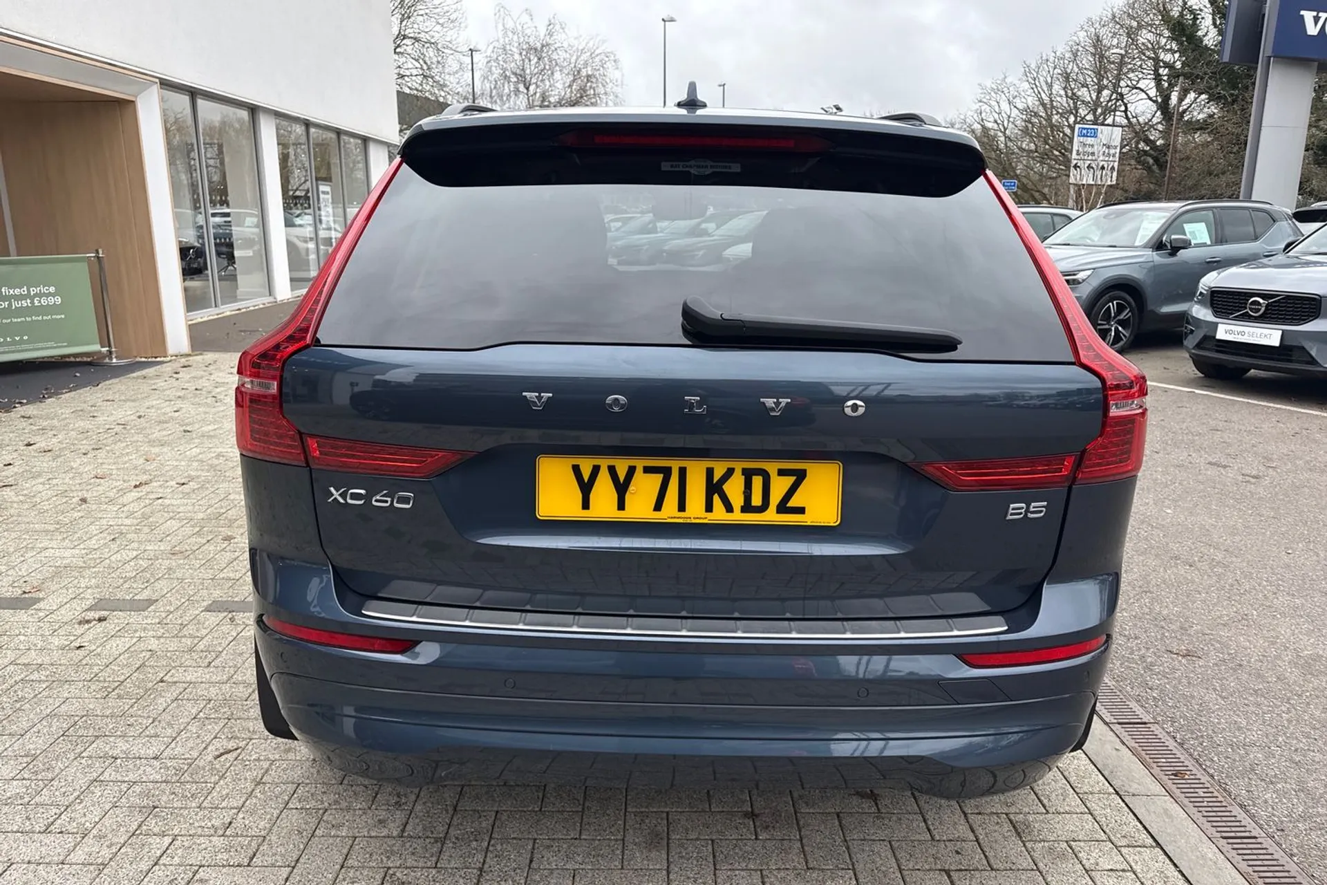 Volvo XC60 thumbnail image number 9