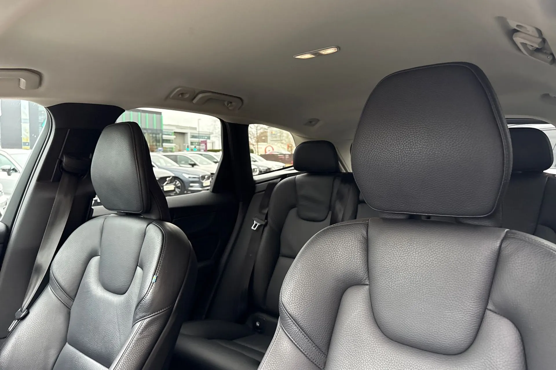 Volvo XC60 thumbnail image number 29