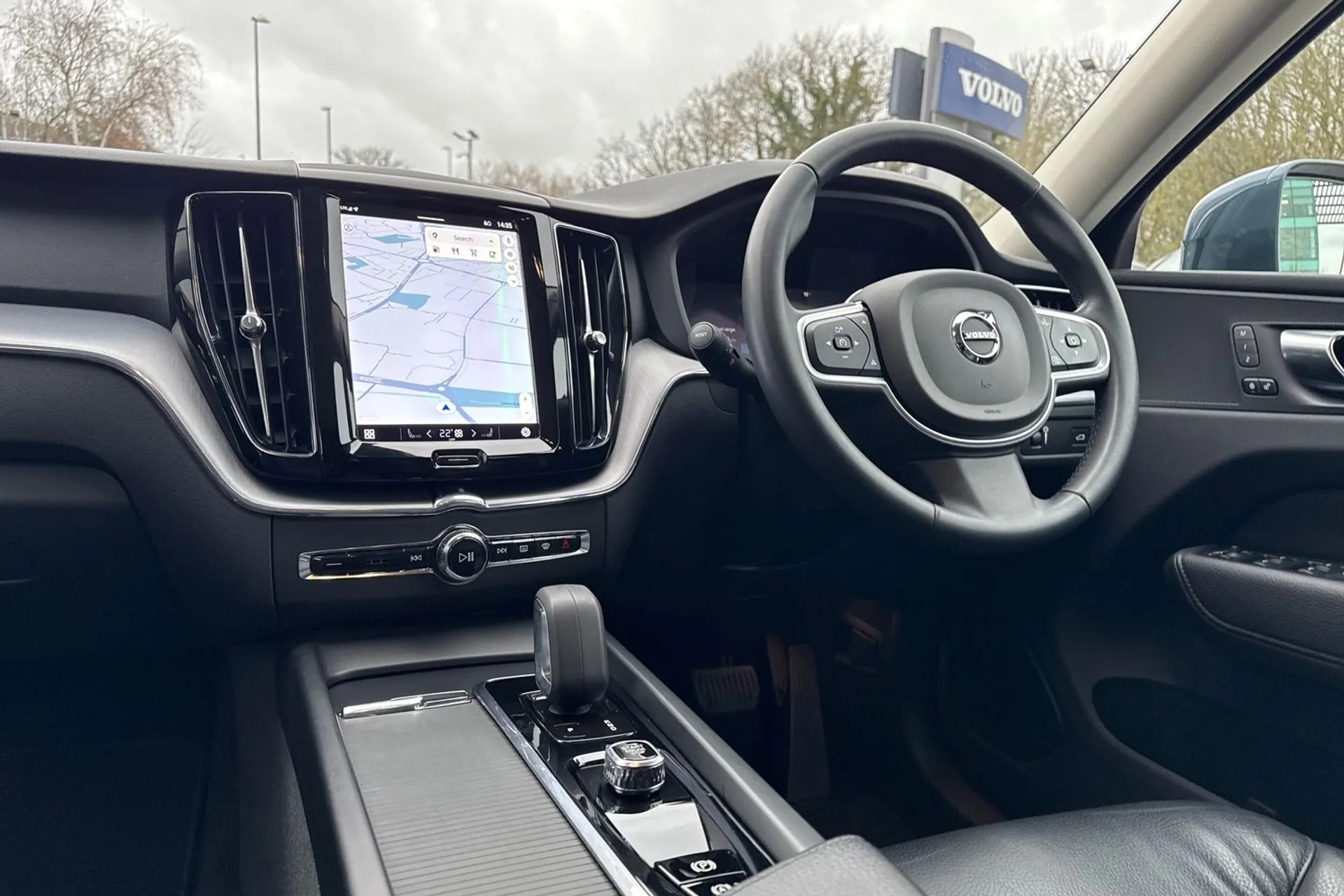 Volvo XC60 thumbnail image number 35