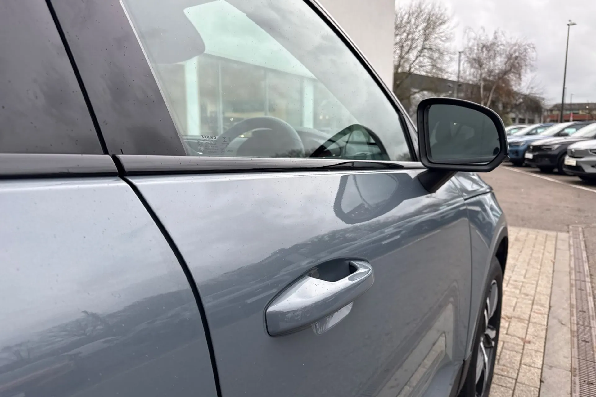 Volvo XC40 thumbnail image number 17