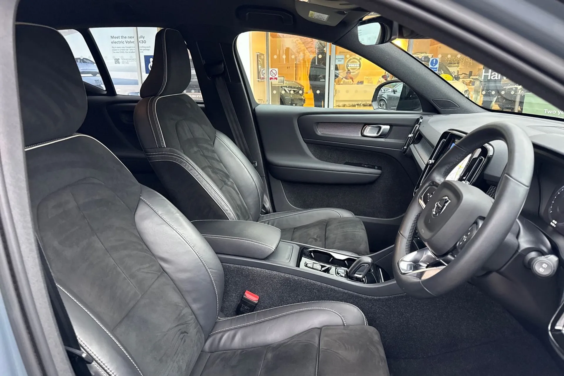 Volvo XC40 thumbnail image number 26