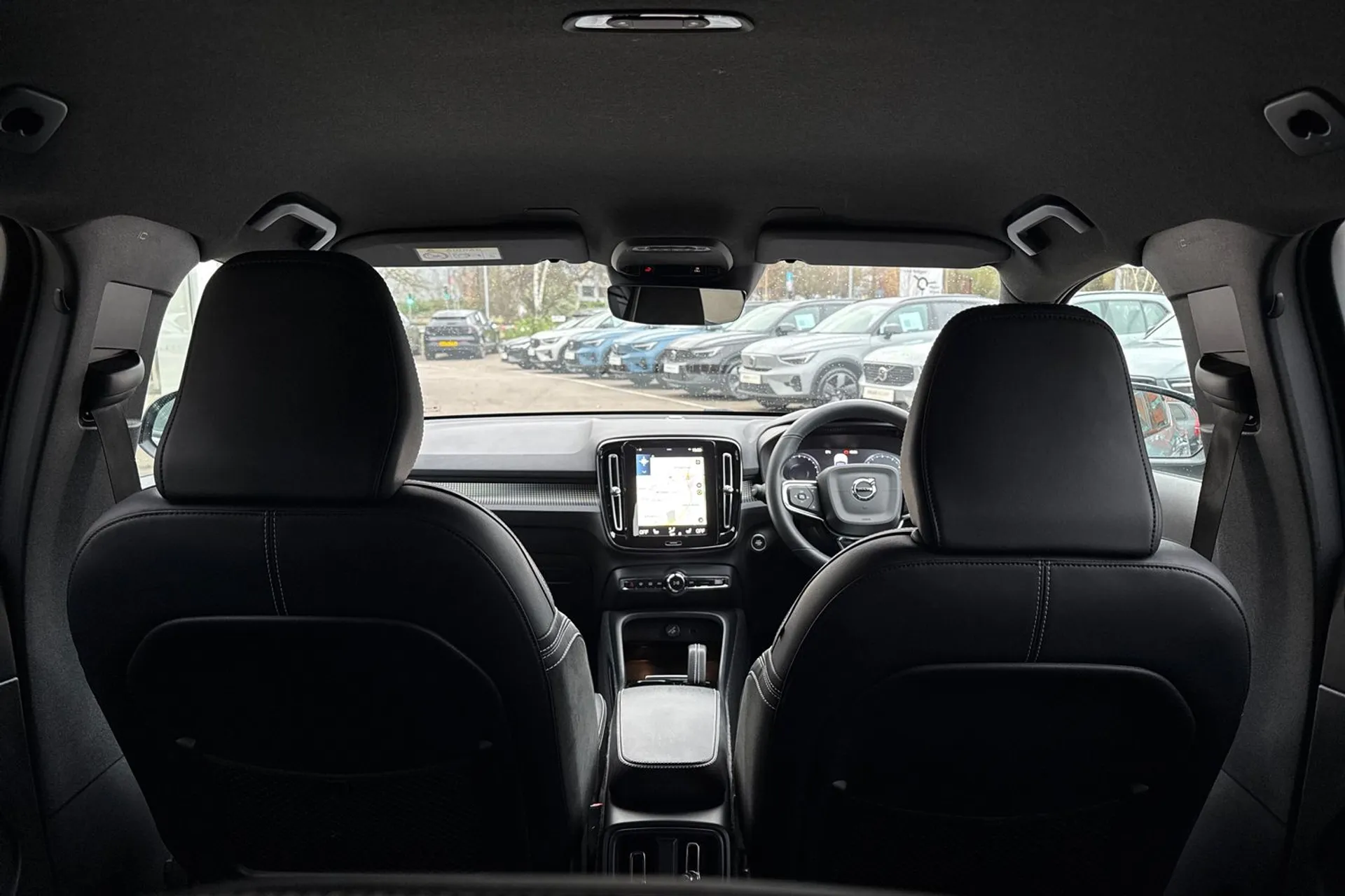 Volvo XC40 thumbnail image number 22