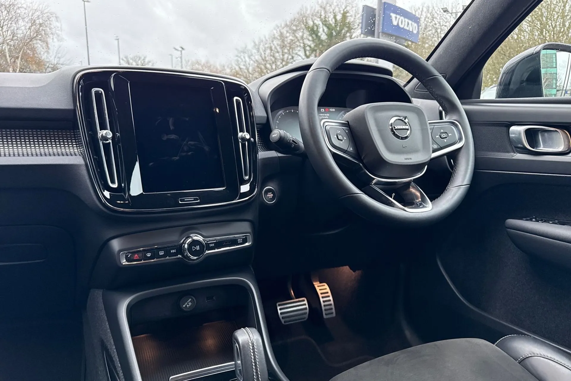 Volvo XC40 thumbnail image number 35