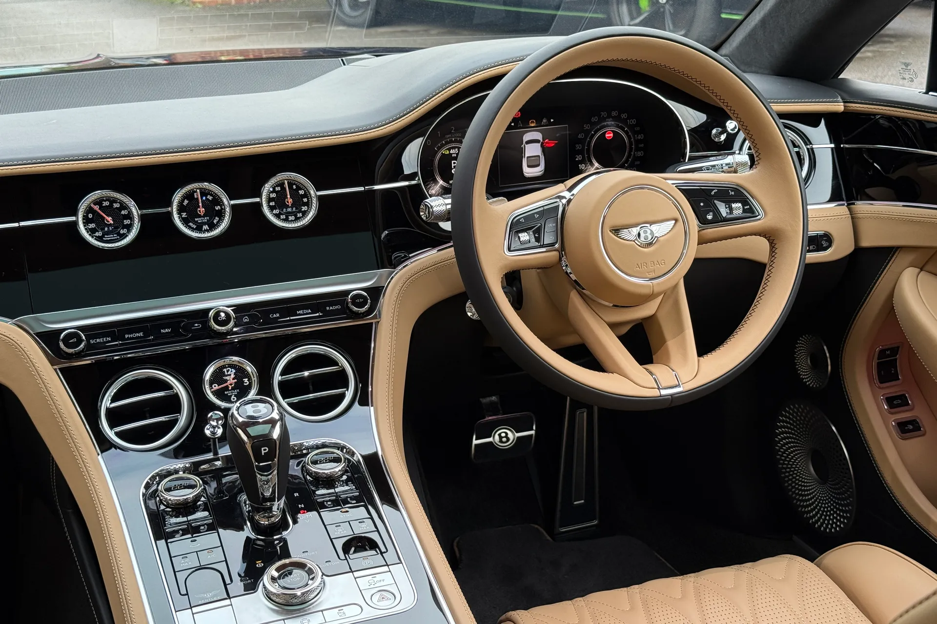 Bentley CONTINENTAL GT thumbnail image number 31