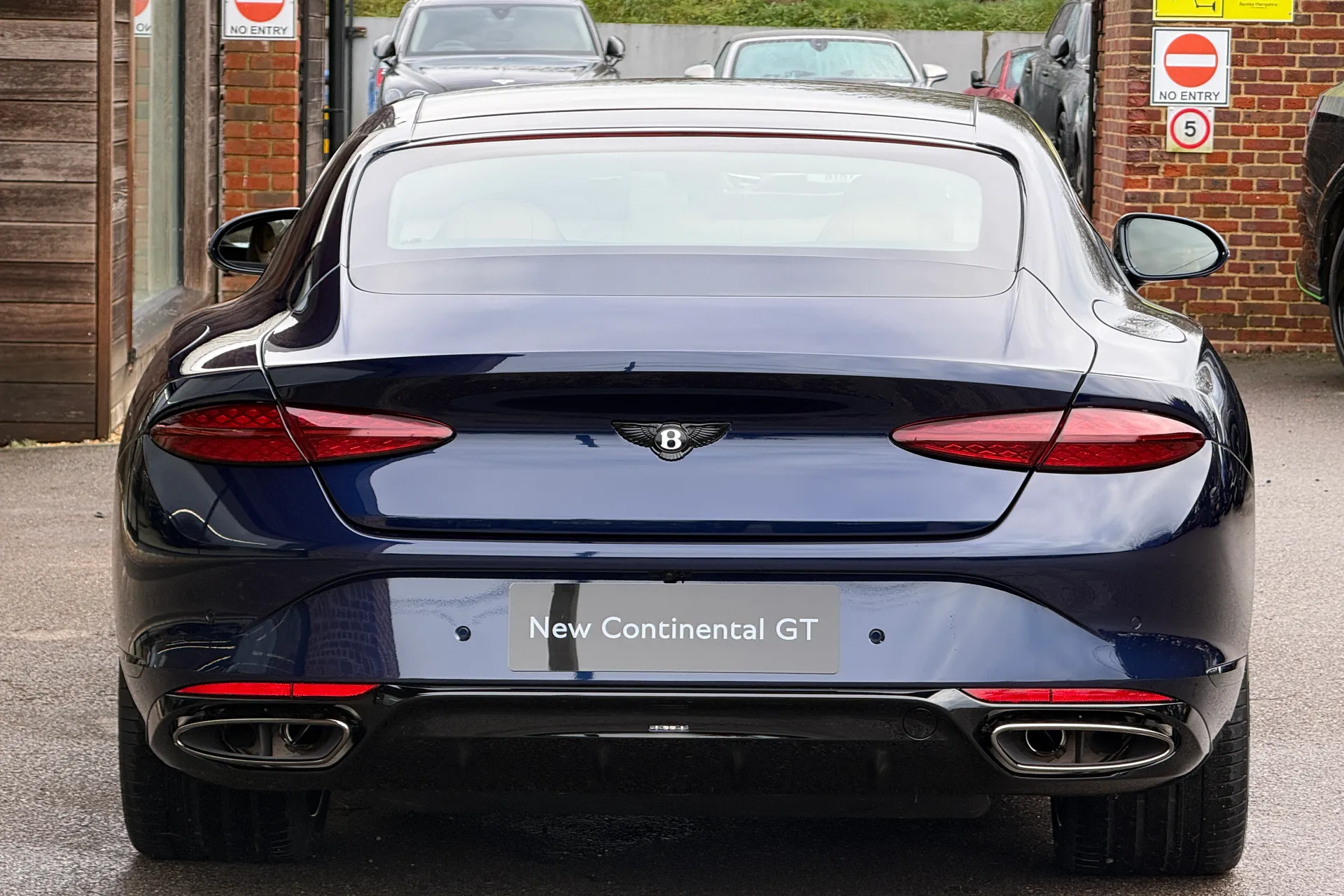 Bentley CONTINENTAL GT thumbnail image number 11