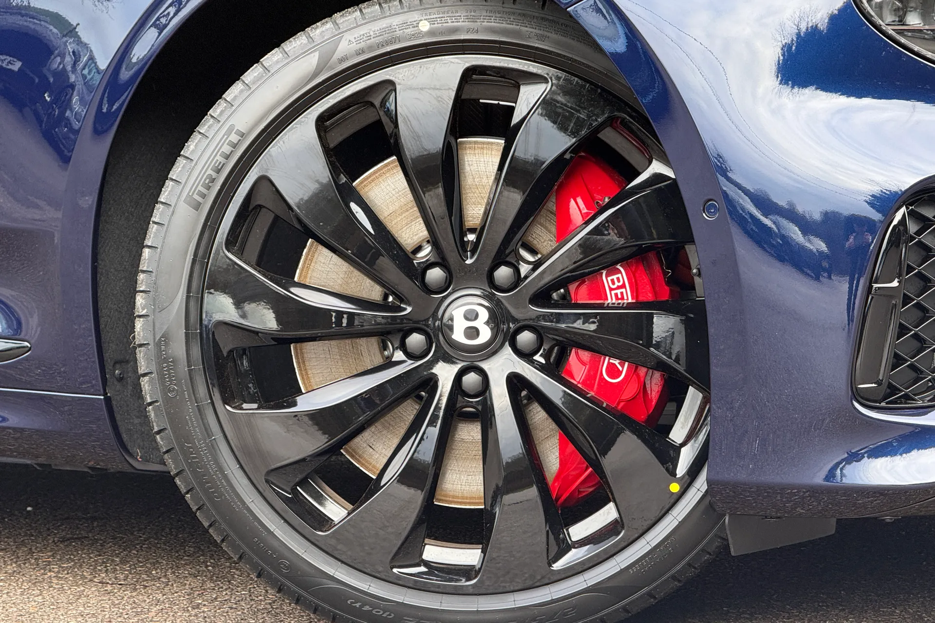 Bentley CONTINENTAL GT thumbnail image number 5