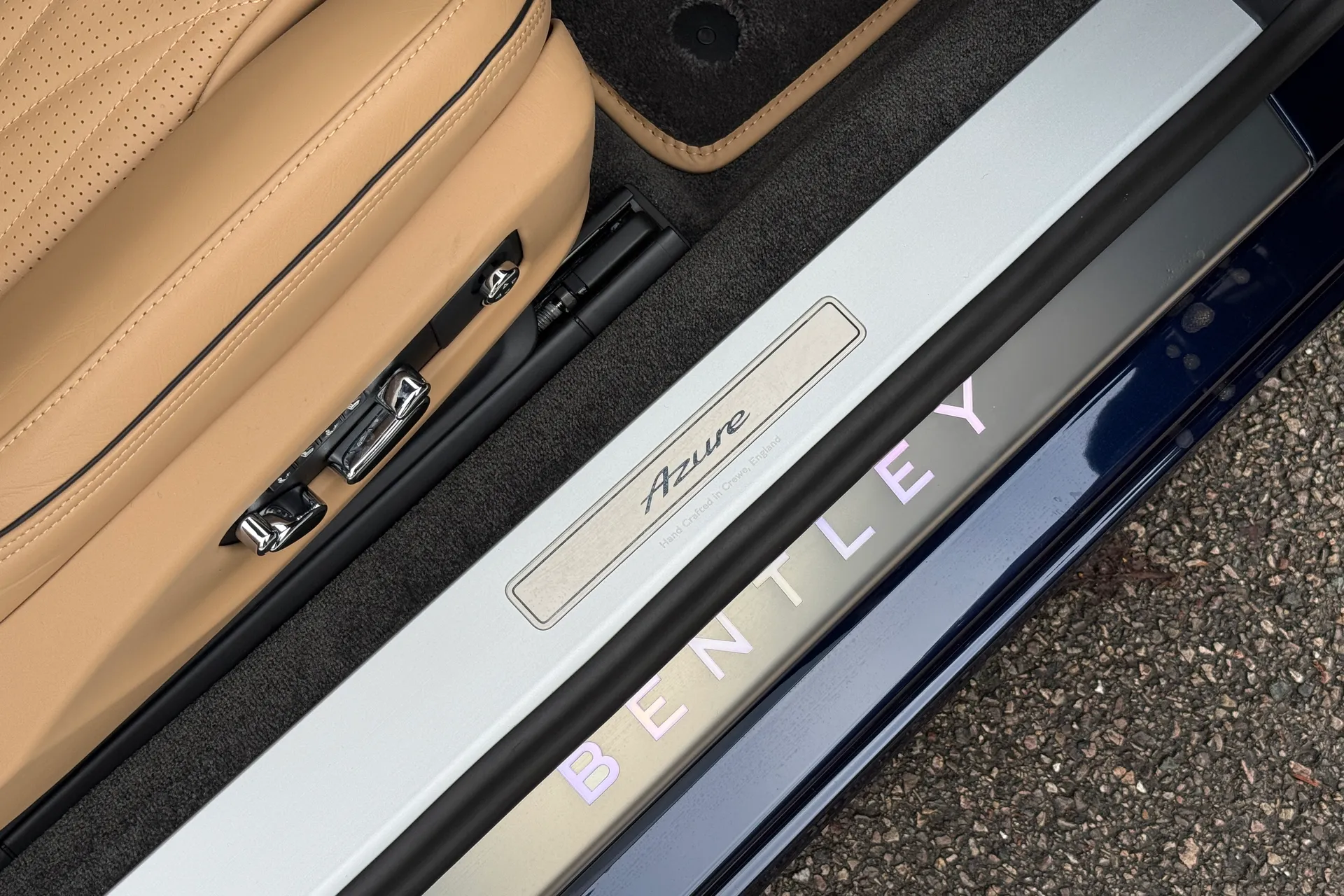 Bentley CONTINENTAL GT thumbnail image number 16