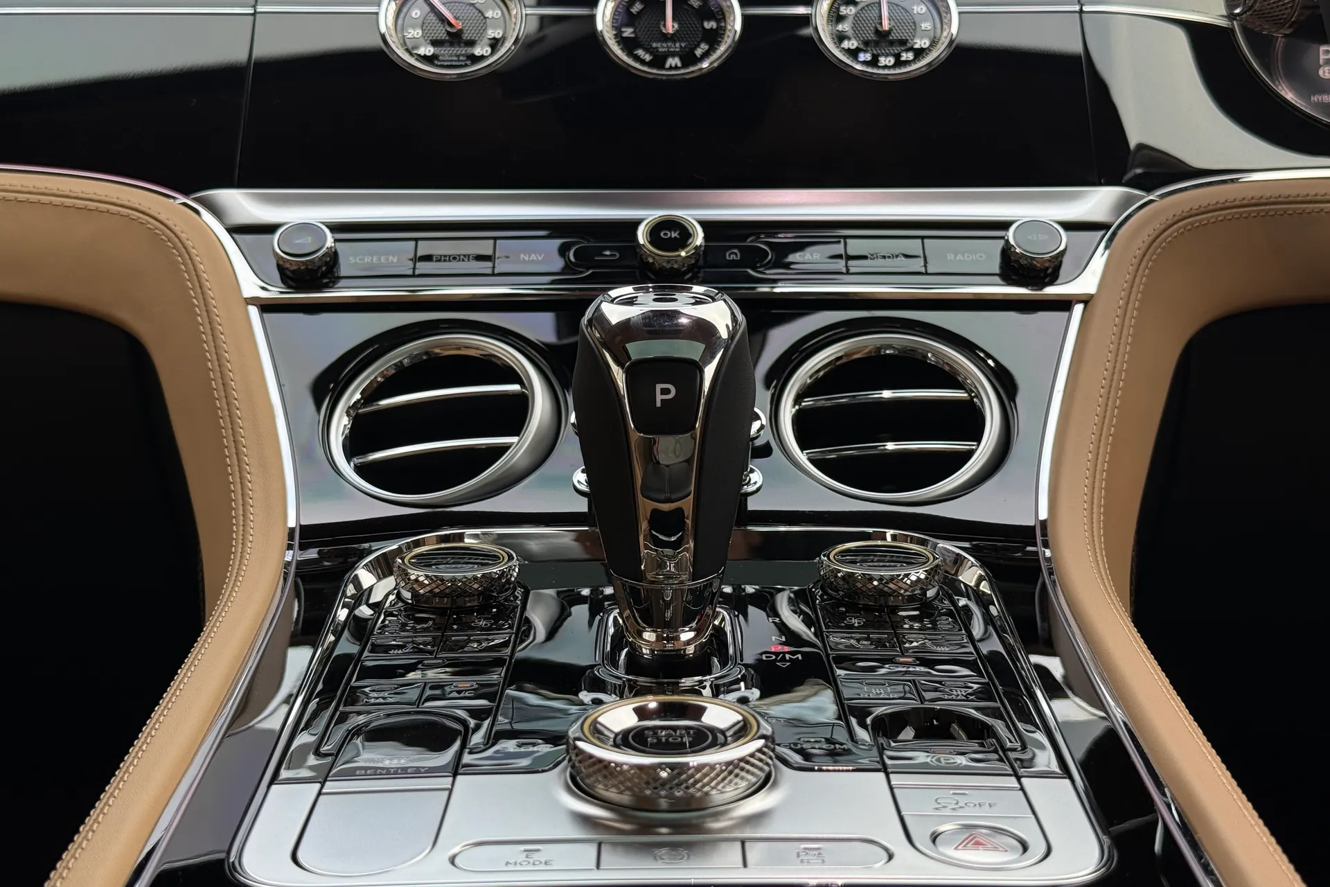 Bentley CONTINENTAL GT thumbnail image number 35