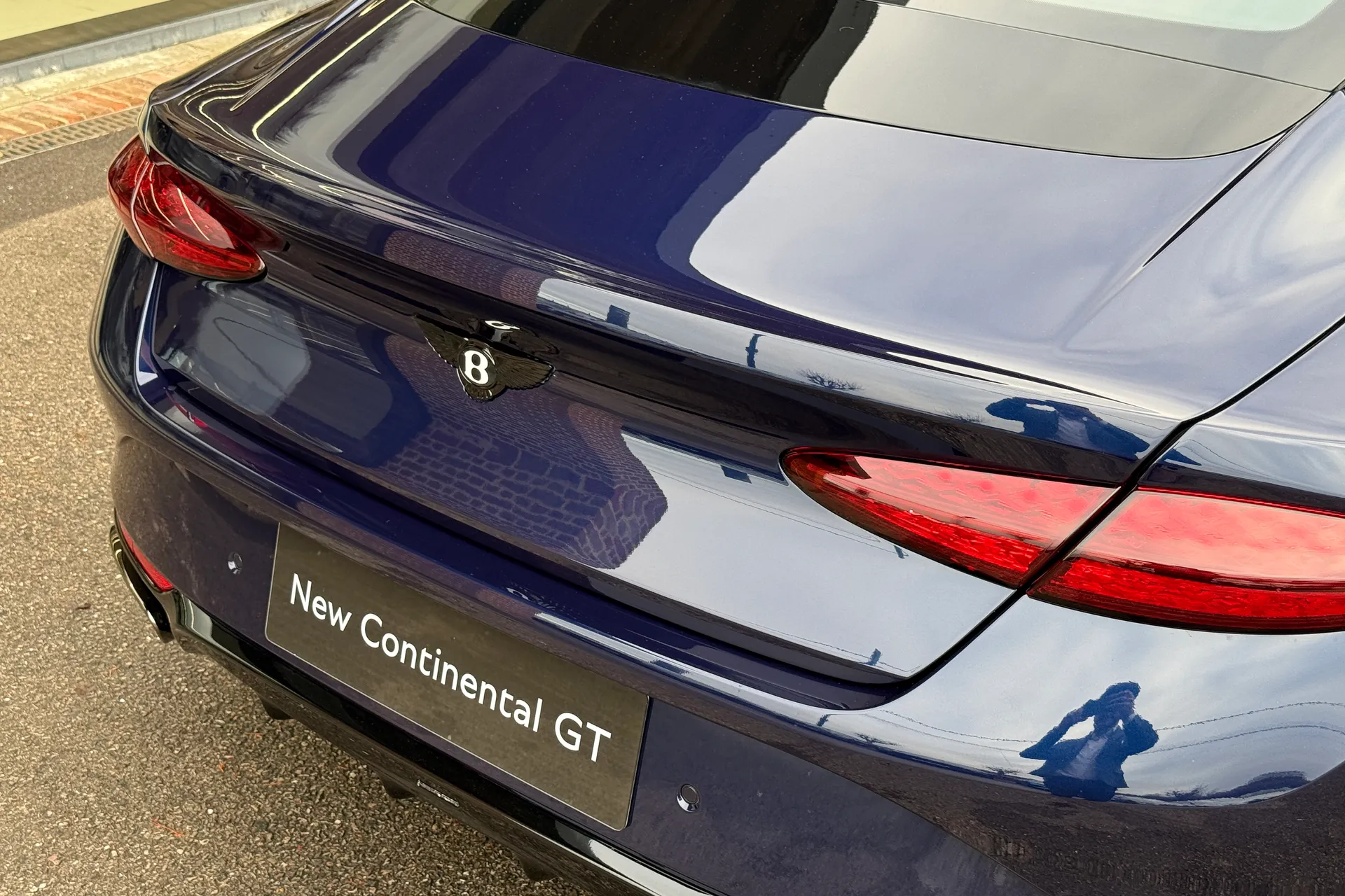 Bentley CONTINENTAL GT thumbnail image number 10