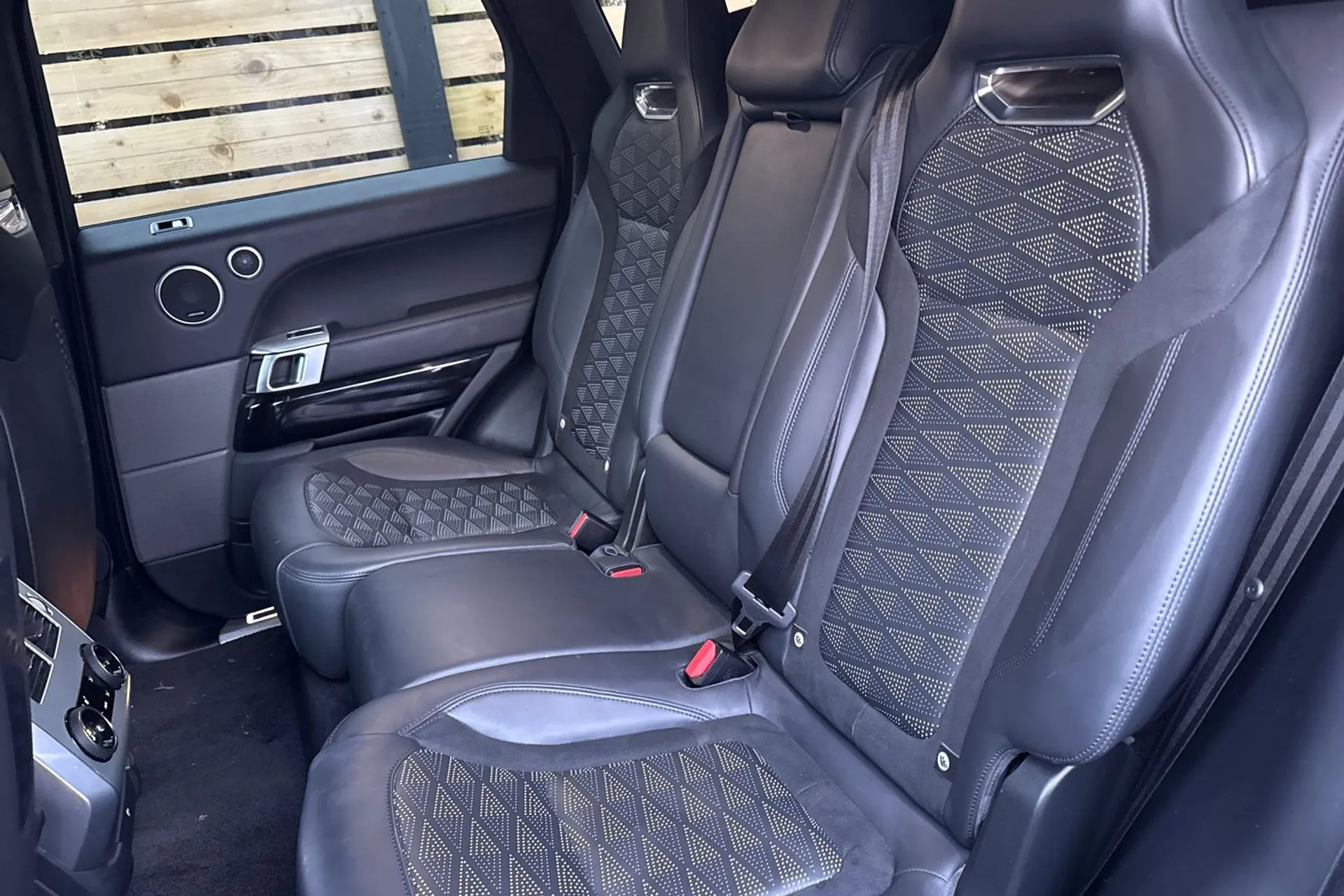 LAND ROVER RANGE ROVER SPORT thumbnail image number 32