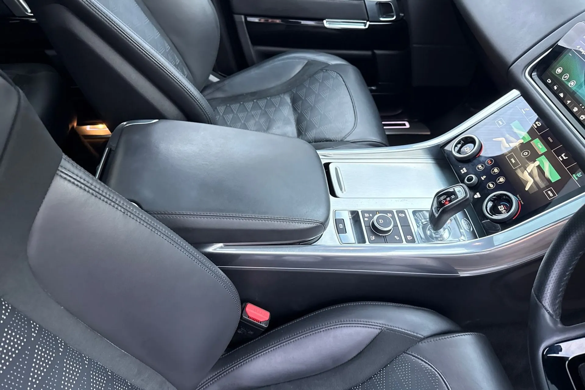 LAND ROVER RANGE ROVER SPORT thumbnail image number 41