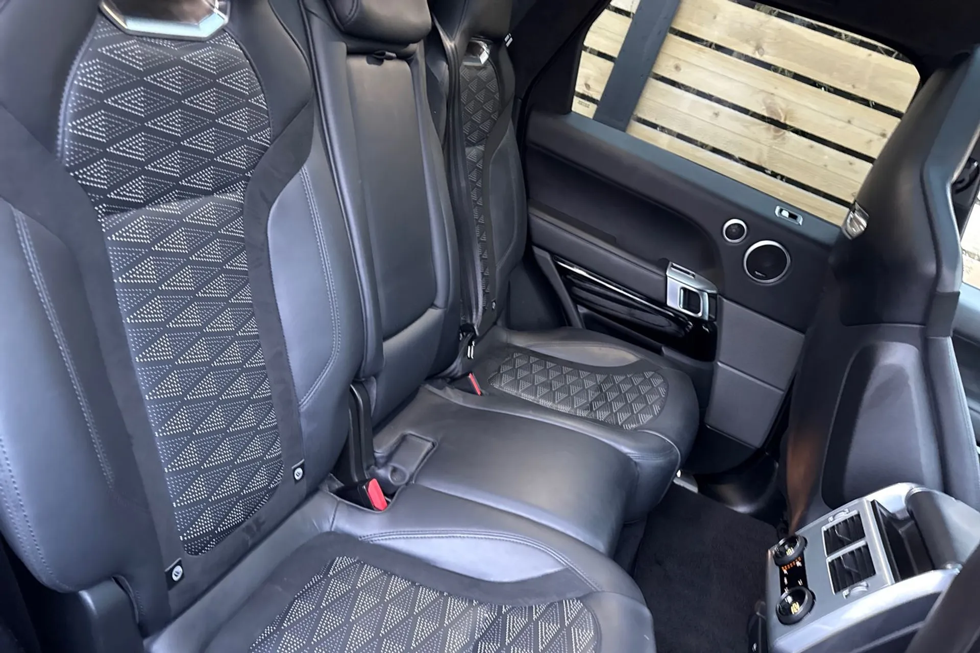 LAND ROVER RANGE ROVER SPORT thumbnail image number 24