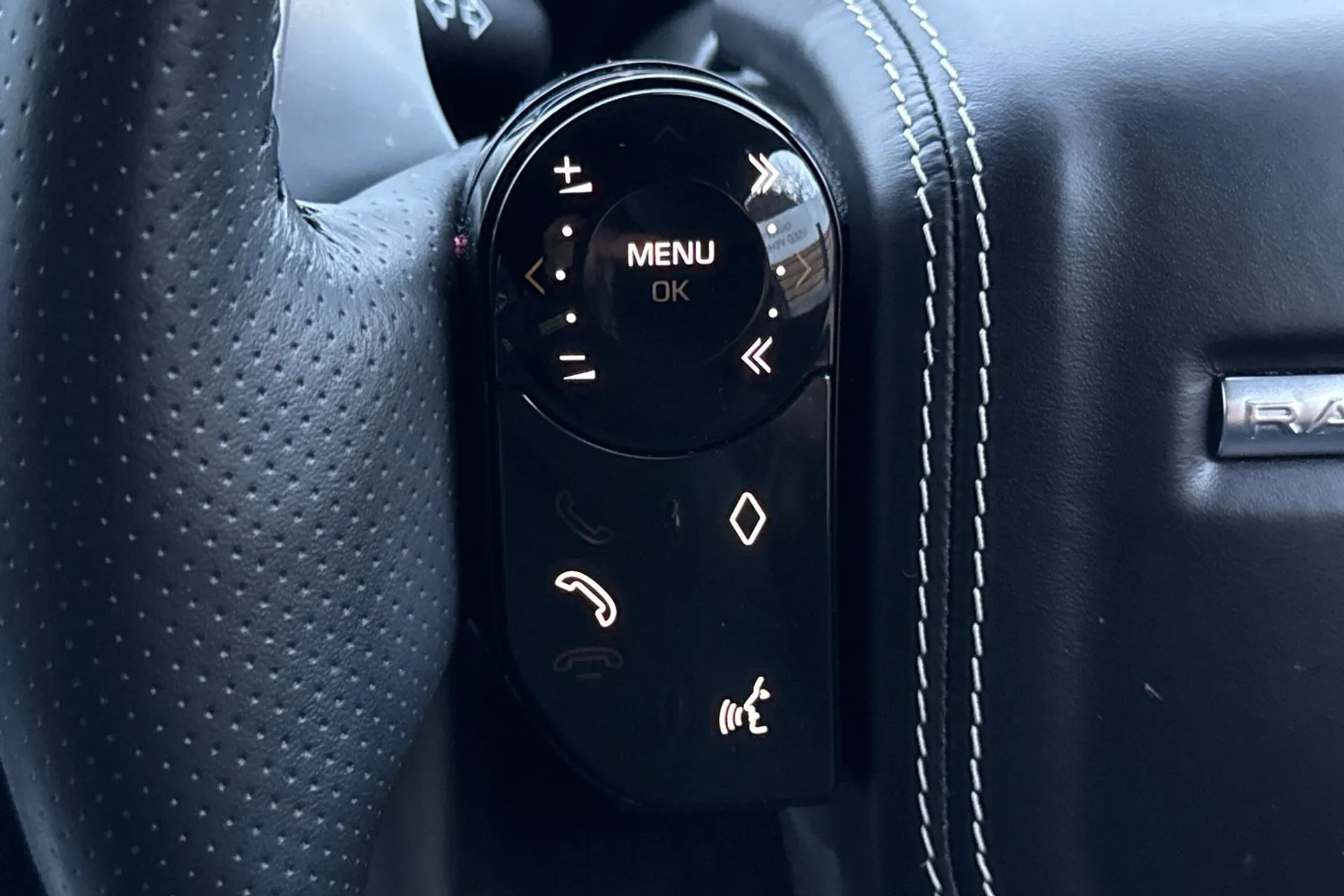 LAND ROVER RANGE ROVER SPORT thumbnail image number 37