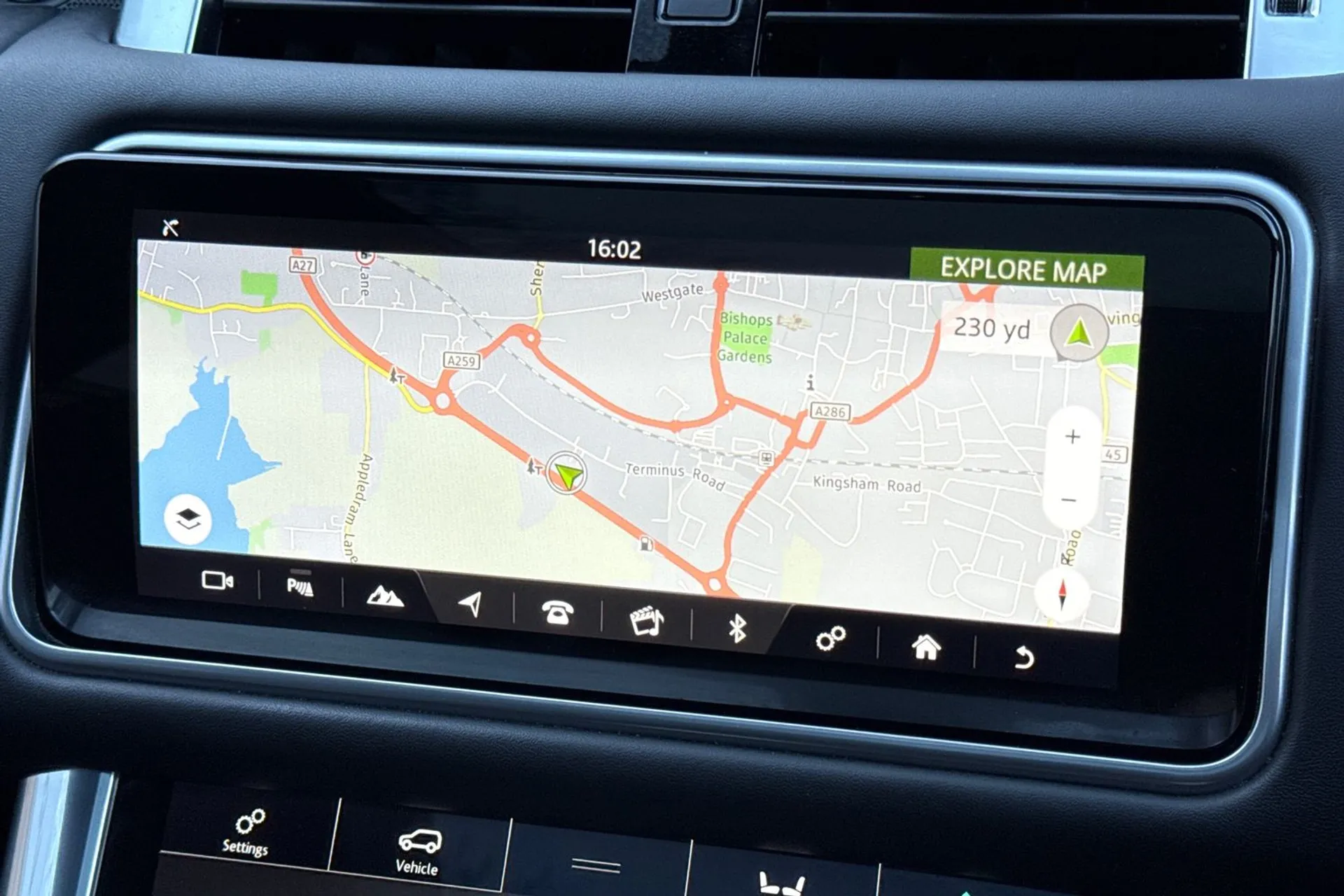 LAND ROVER RANGE ROVER SPORT thumbnail image number 4