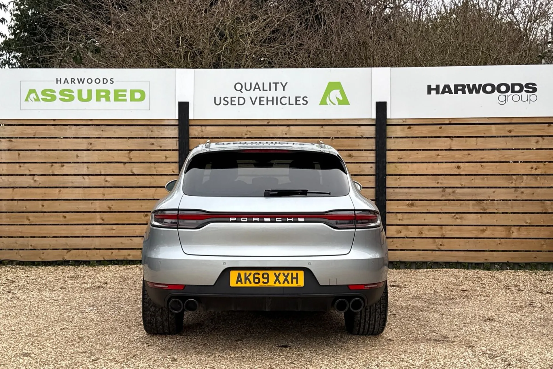 Porsche MACAN thumbnail image number 10