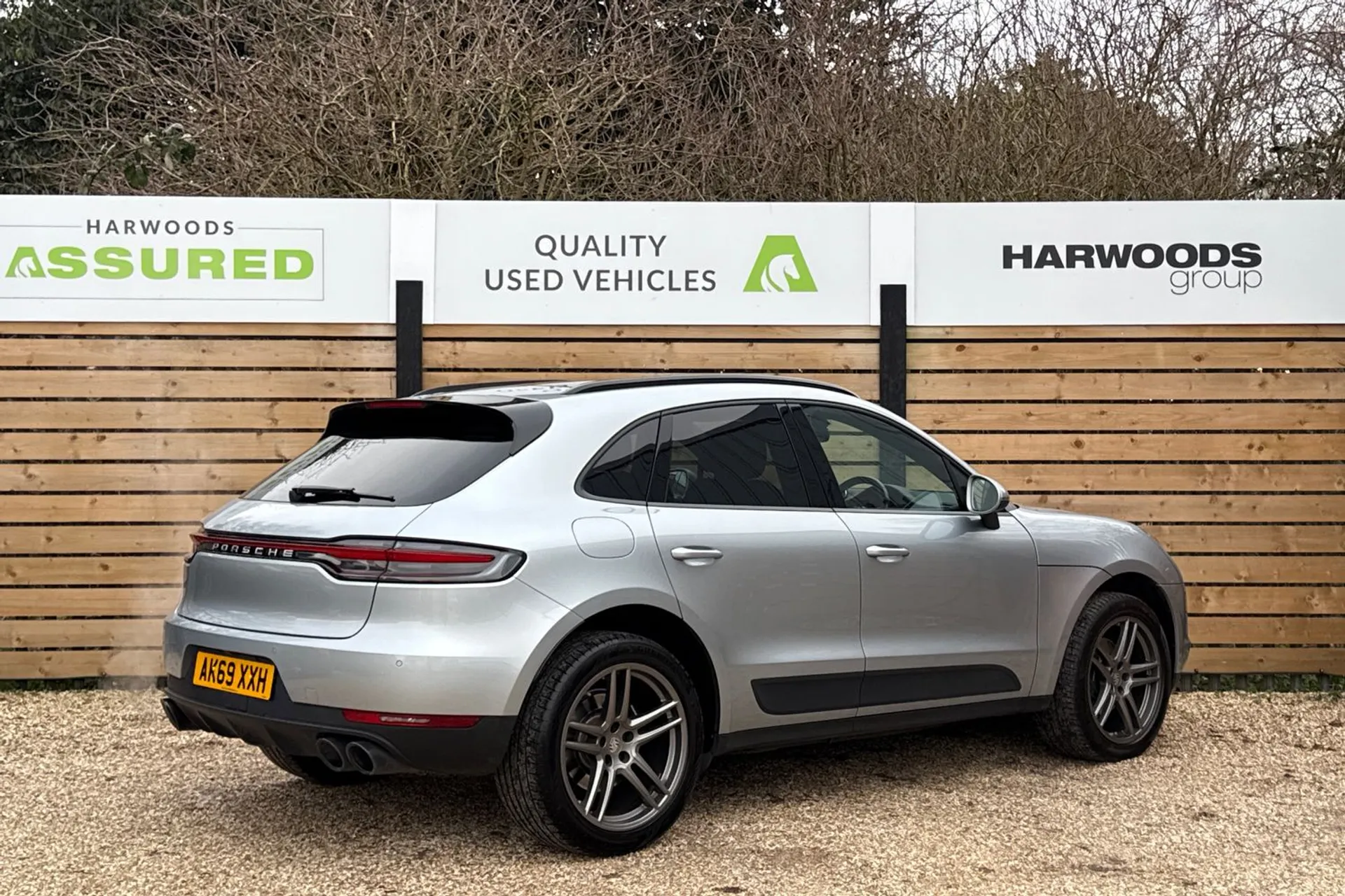 Porsche MACAN thumbnail image number 9