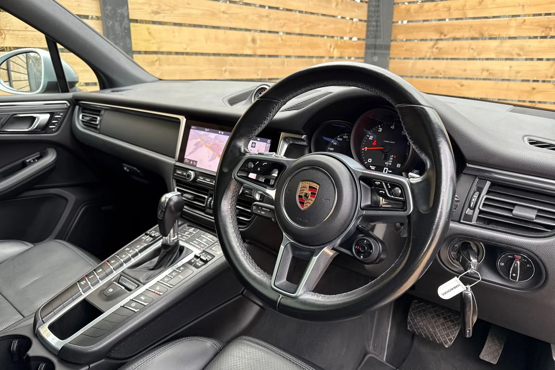 Porsche MACAN thumbnail image number 29