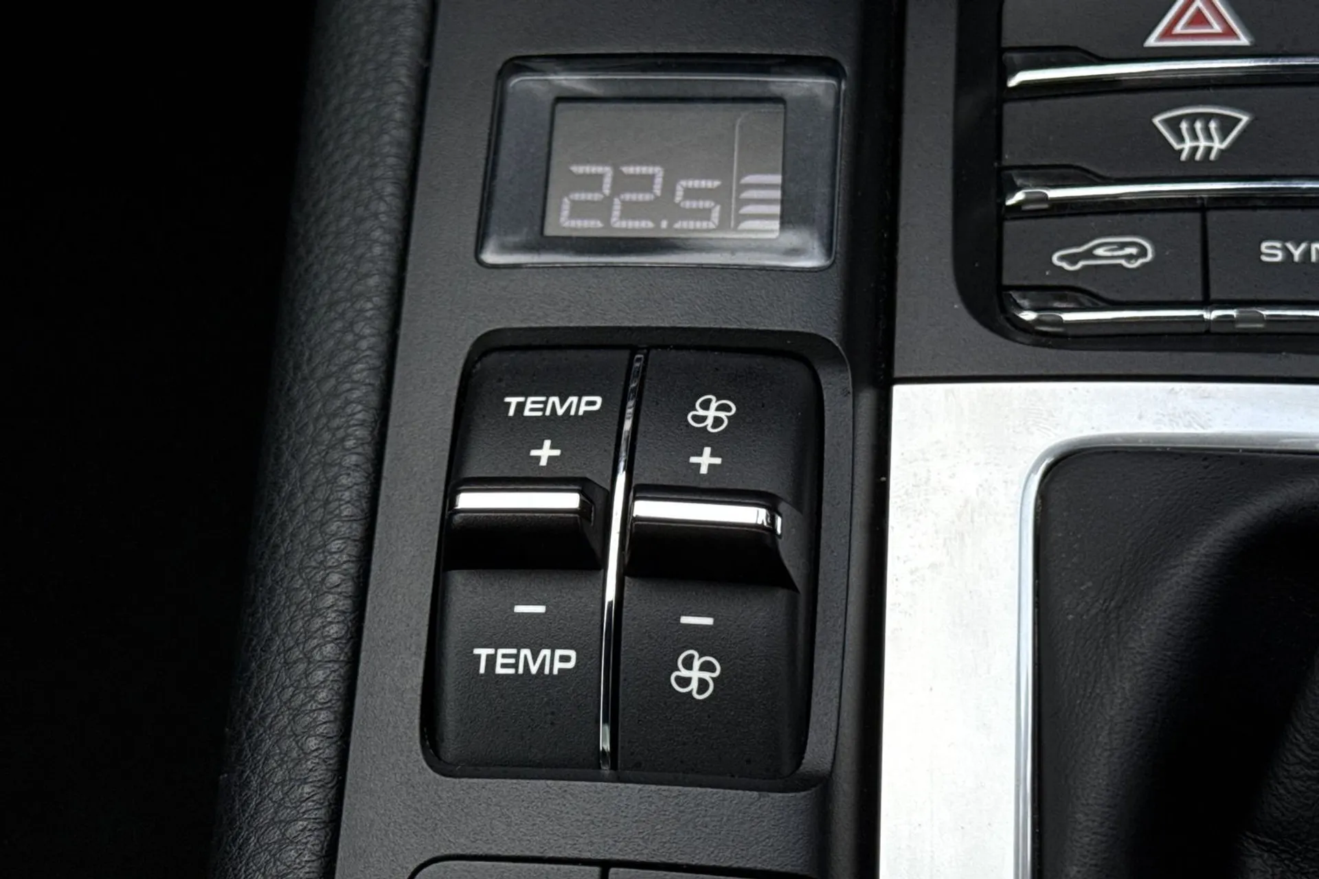 Porsche MACAN thumbnail image number 56