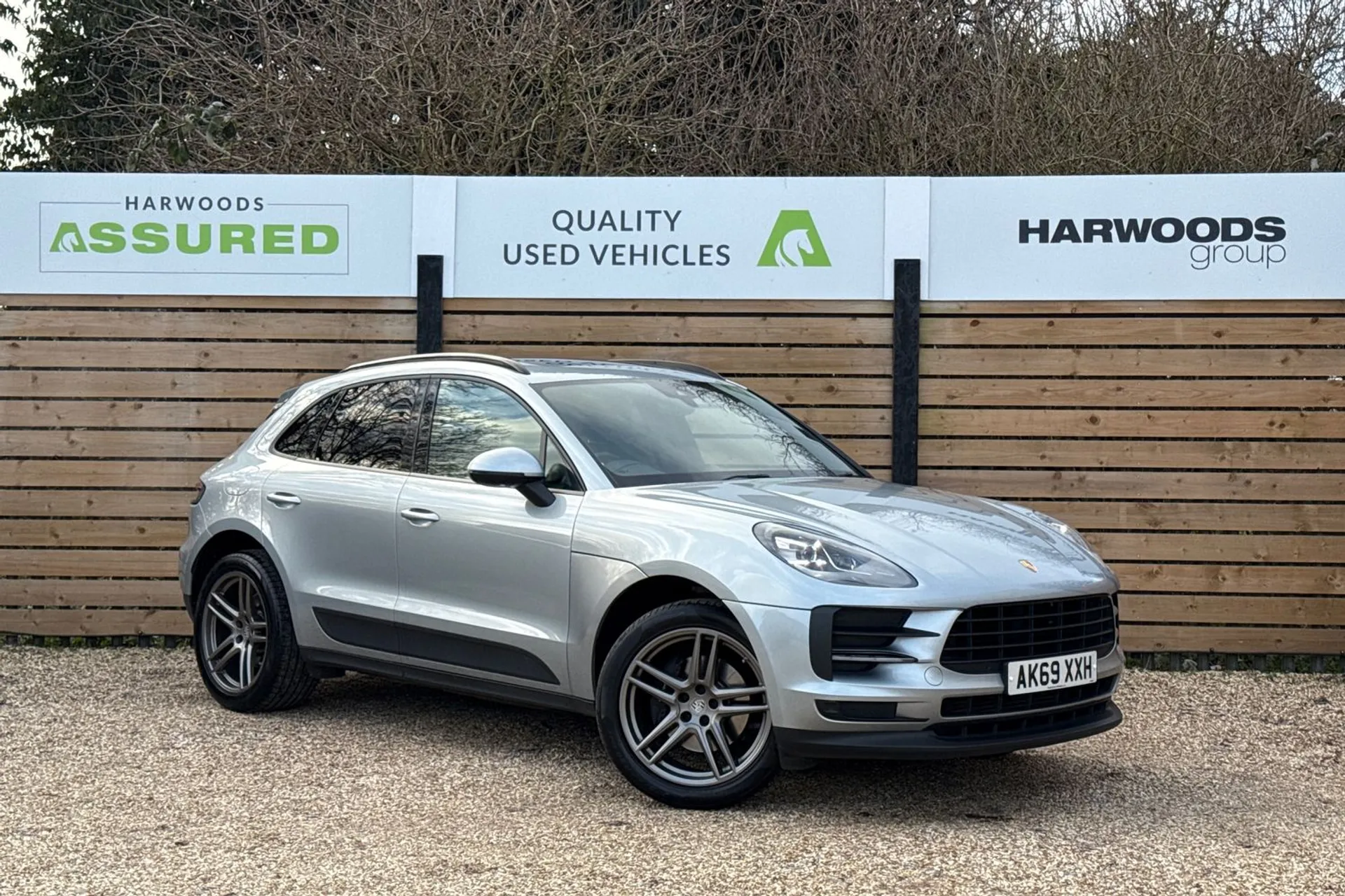 Porsche MACAN focused image