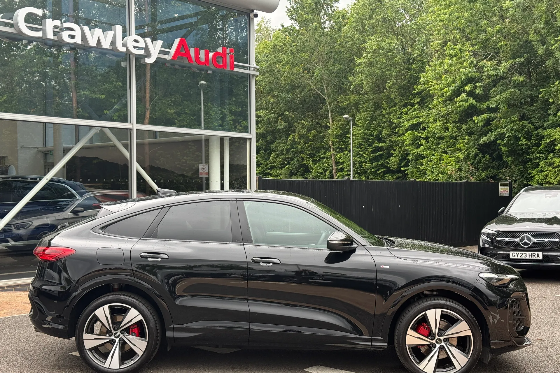 Audi Q5 thumbnail image number 2