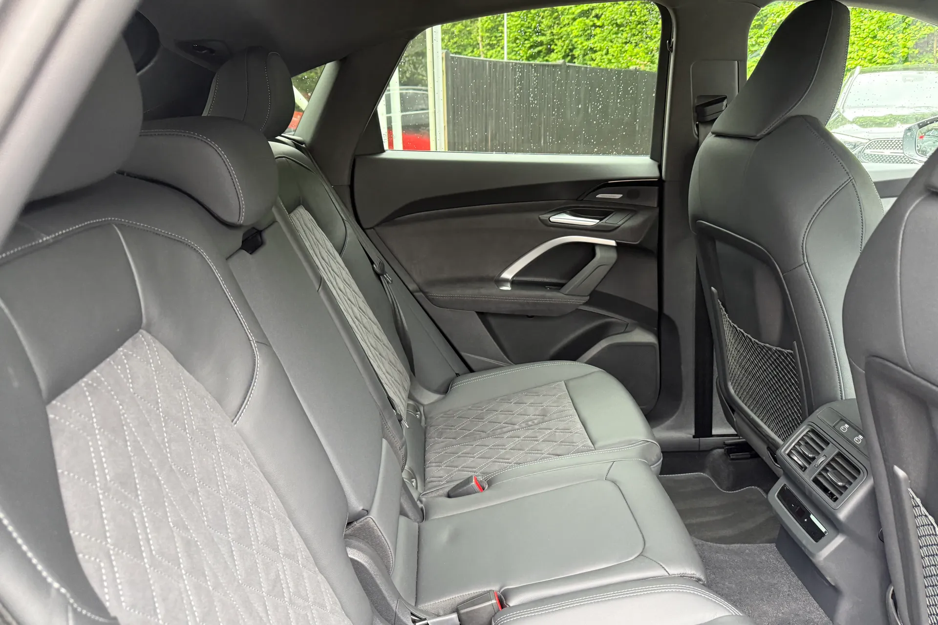 Audi Q5 thumbnail image number 37