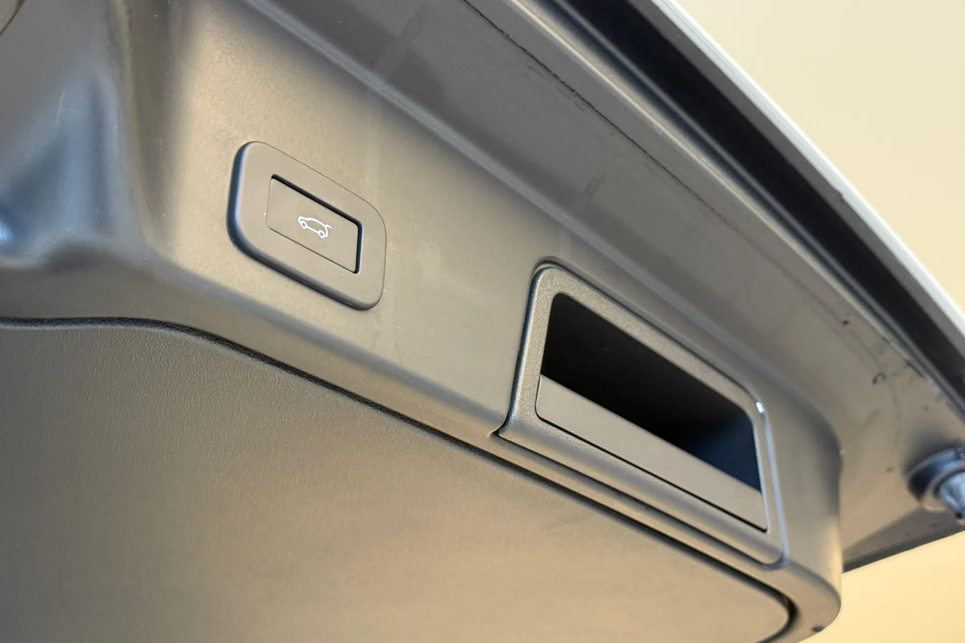 LAND ROVER RANGE ROVER EVOQUE thumbnail image number 39