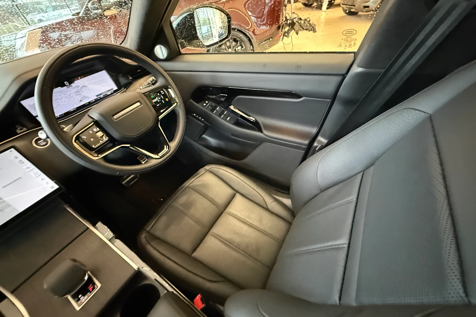 LAND ROVER RANGE ROVER EVOQUE thumbnail image number 13