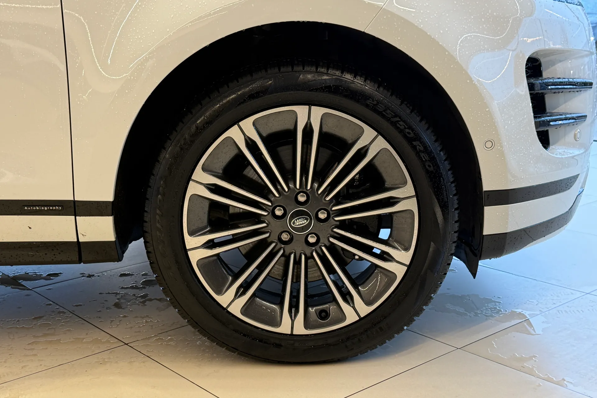 LAND ROVER RANGE ROVER EVOQUE thumbnail image number 22