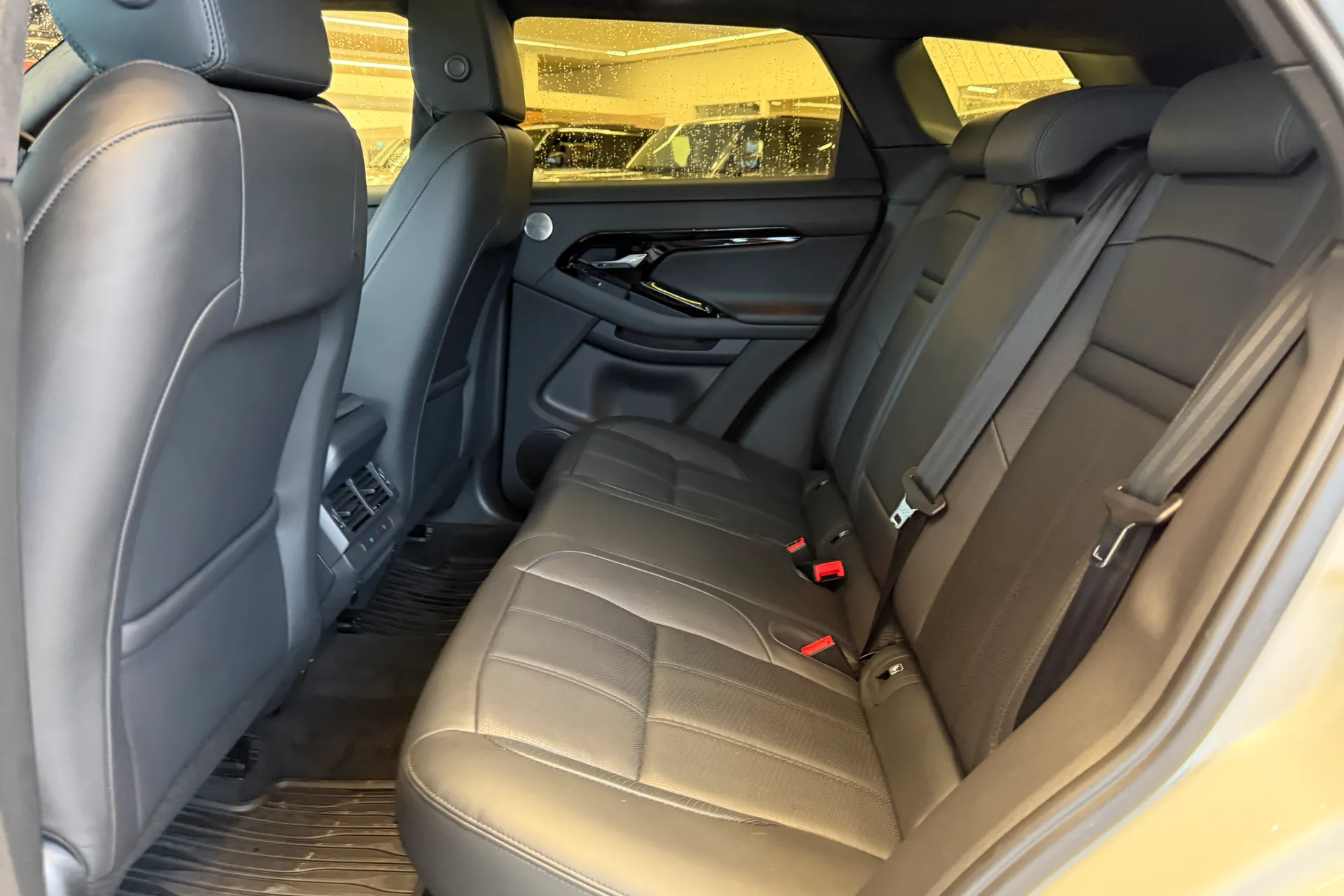 LAND ROVER RANGE ROVER EVOQUE thumbnail image number 46