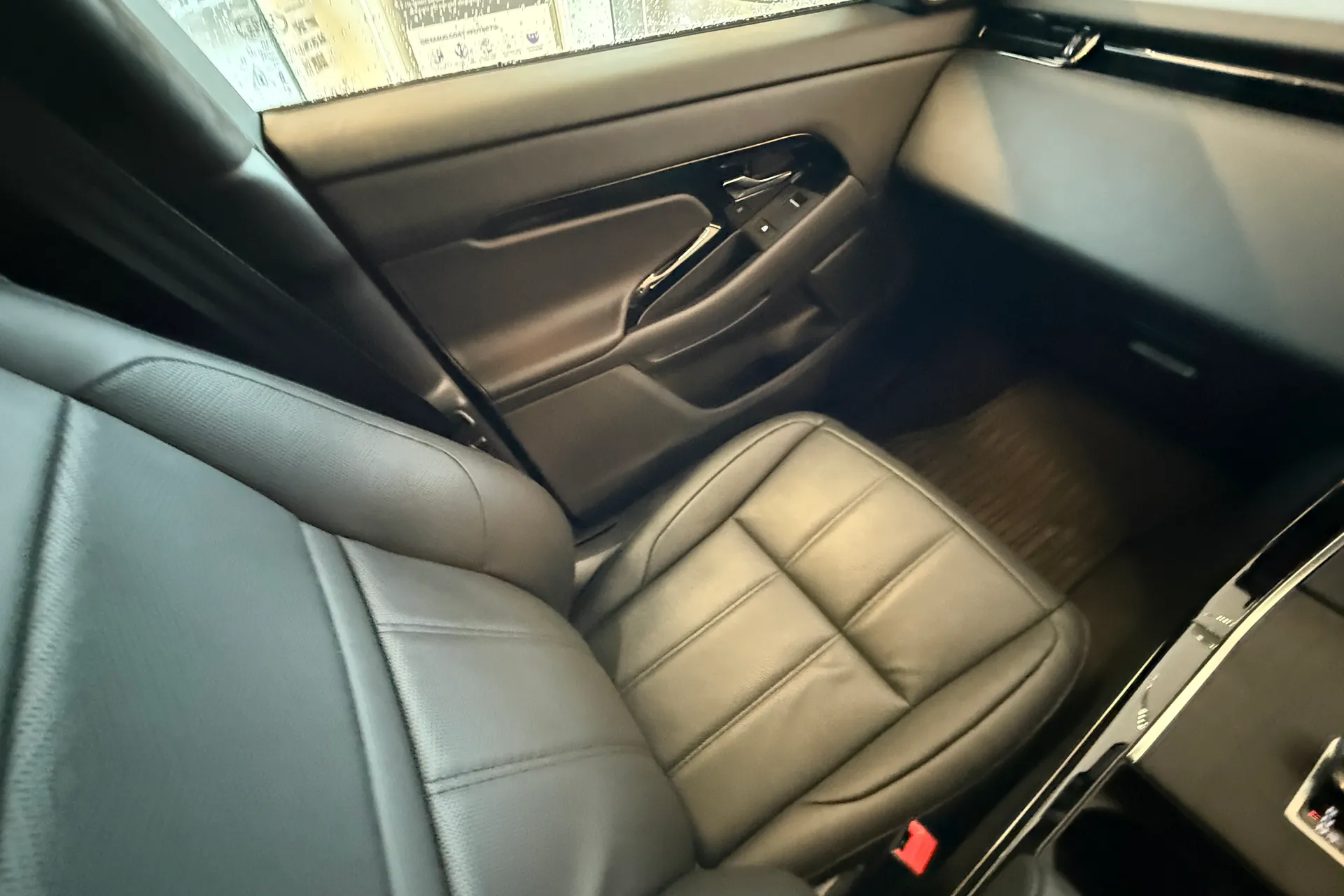 LAND ROVER RANGE ROVER EVOQUE thumbnail image number 12