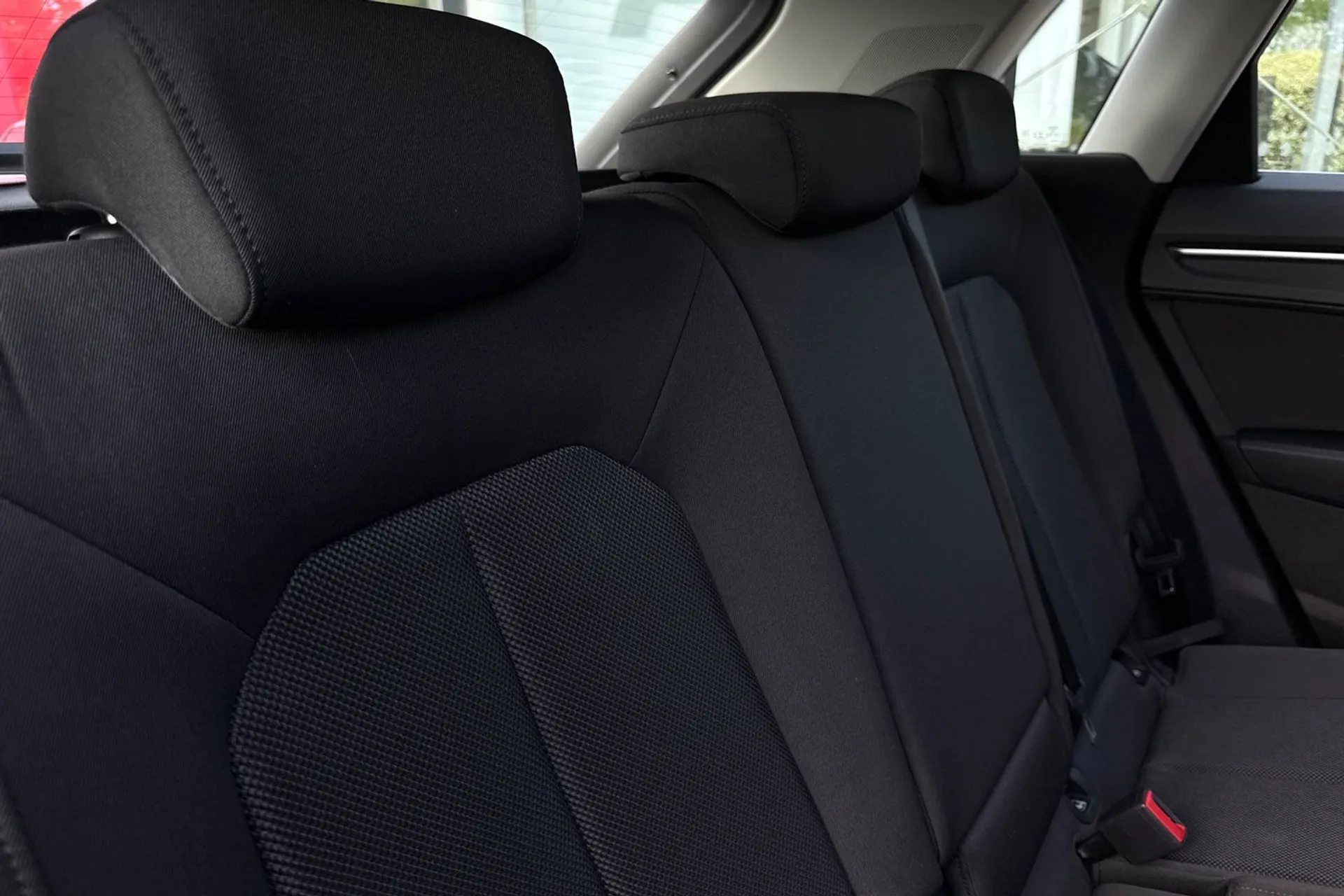Audi Q3 thumbnail image number 37