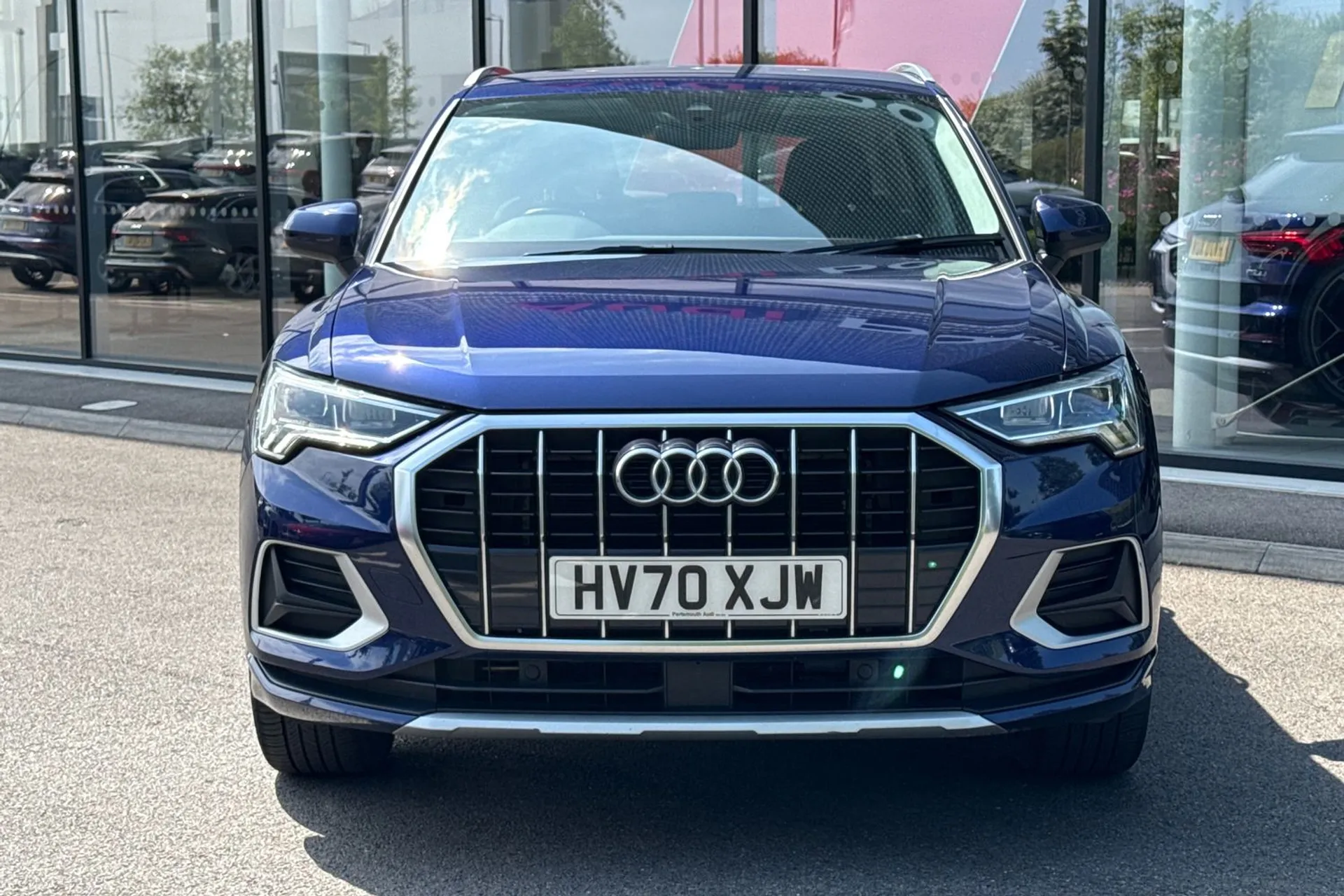 Audi Q3 thumbnail image number 8
