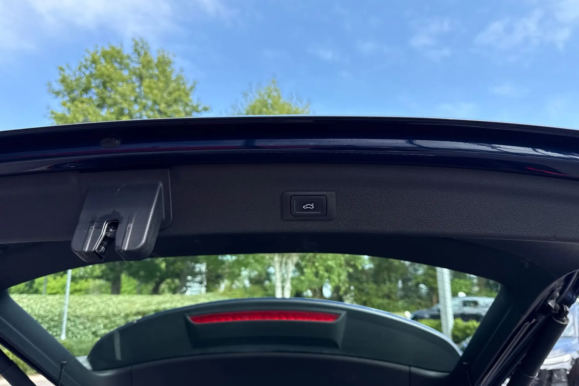 Audi Q3 thumbnail image number 35