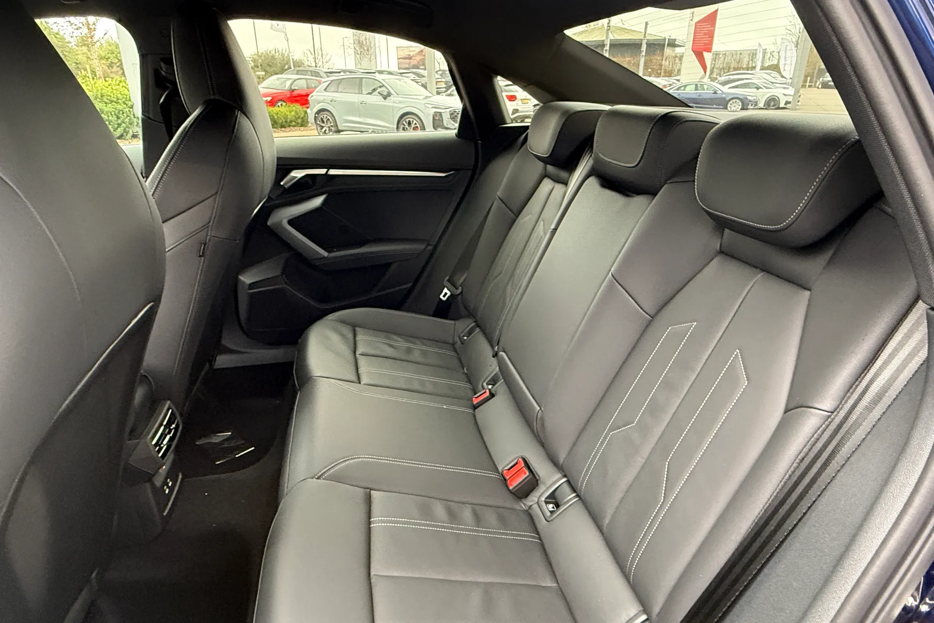 Audi A3 thumbnail image number 38