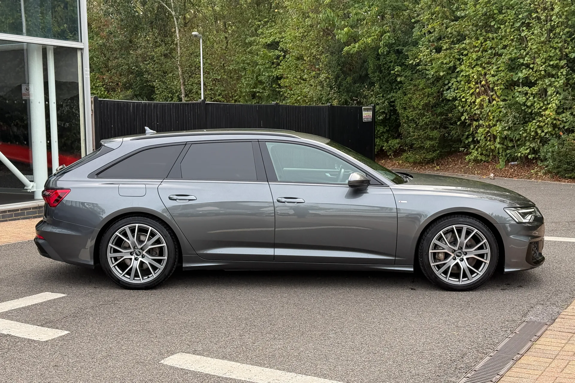Audi A6 thumbnail image number 27