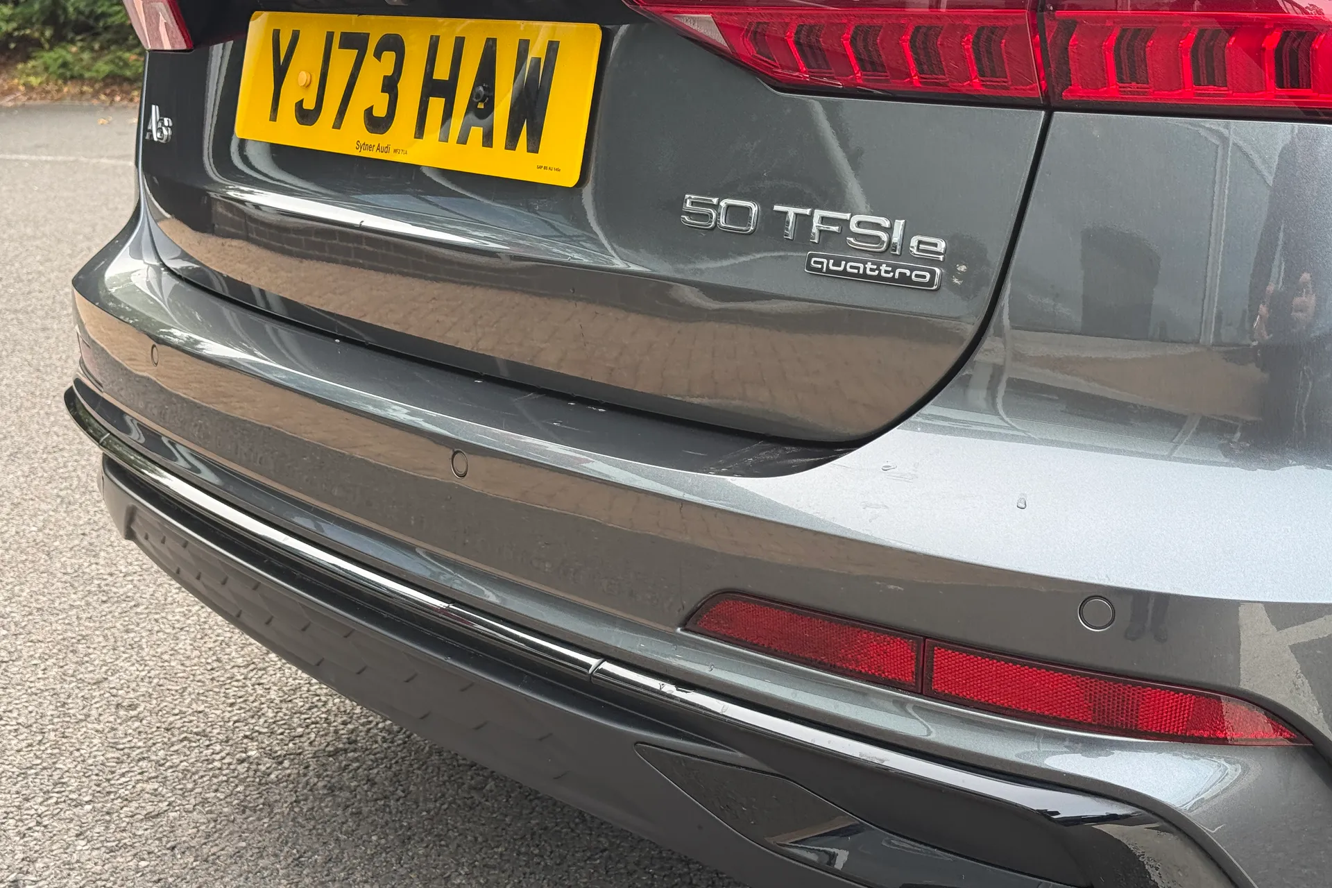 Audi A6 thumbnail image number 30