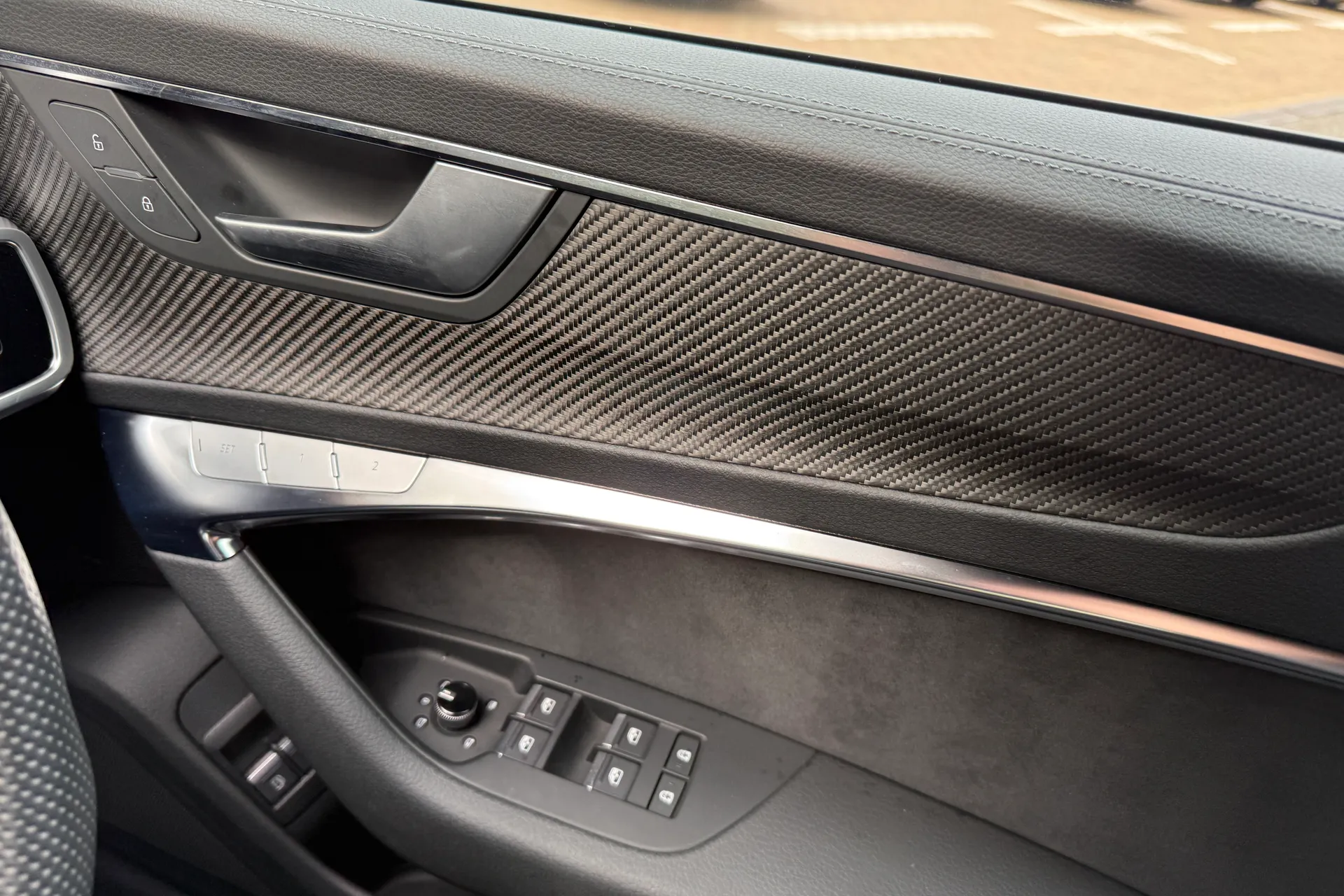 Audi A6 thumbnail image number 18