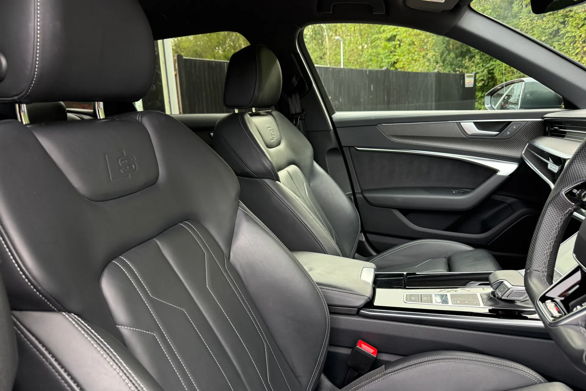 Audi A6 thumbnail image number 24