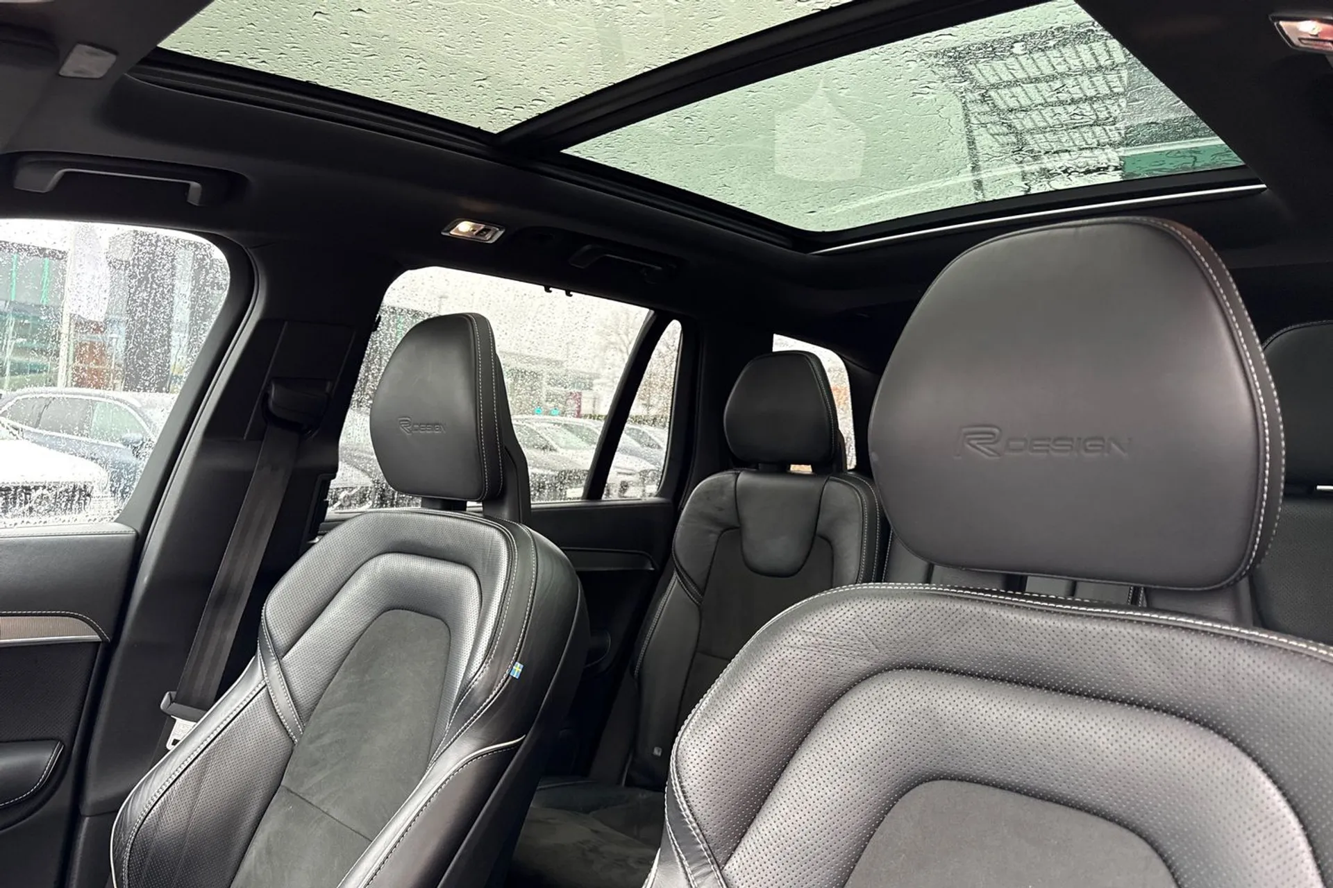 Volvo XC90 thumbnail image number 31