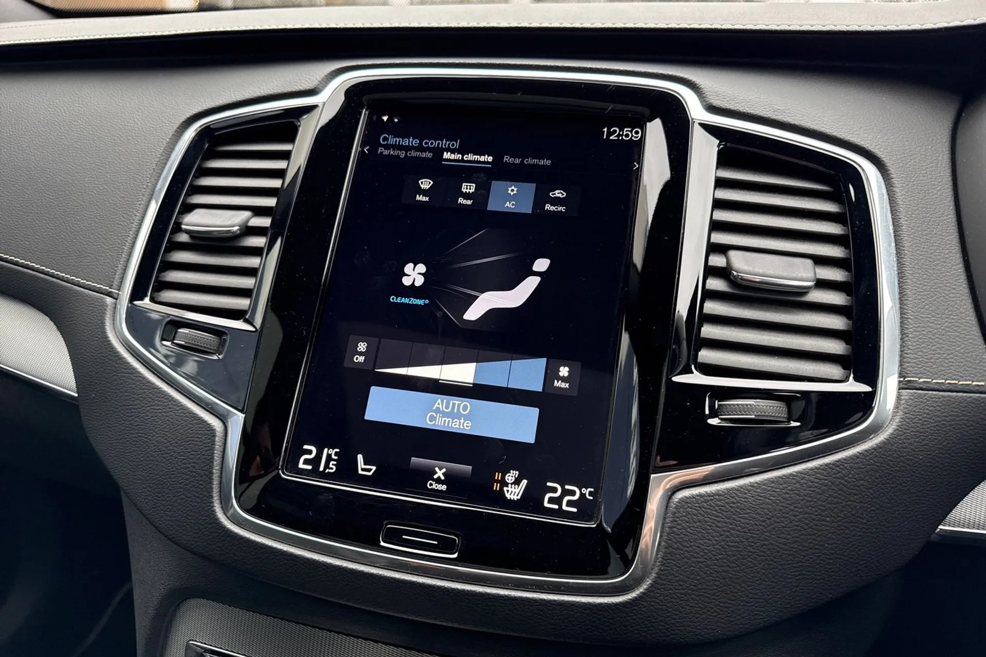 Volvo XC90 thumbnail image number 42