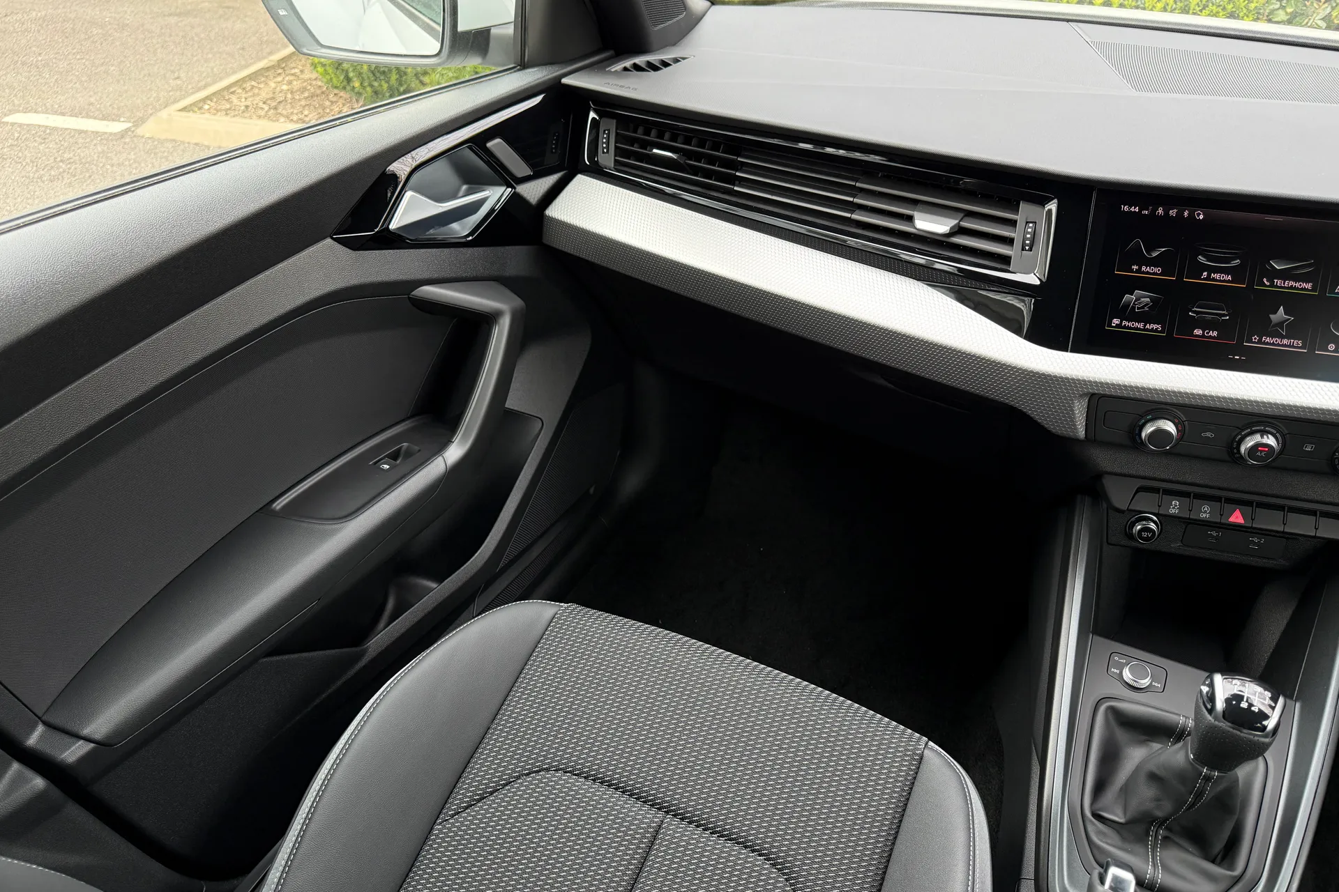 Audi A1 thumbnail image number 36