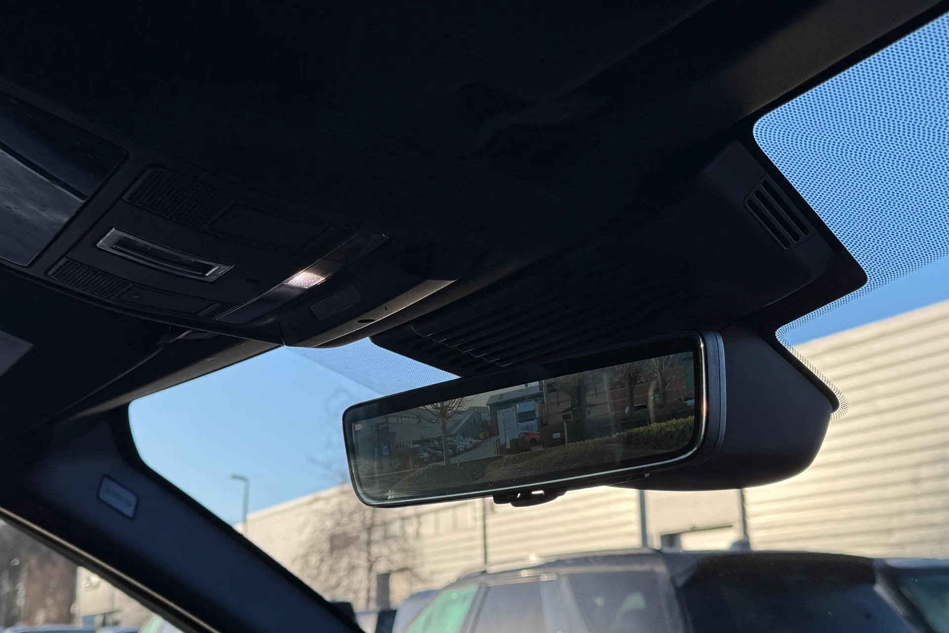 LAND ROVER DISCOVERY SPORT thumbnail image number 23