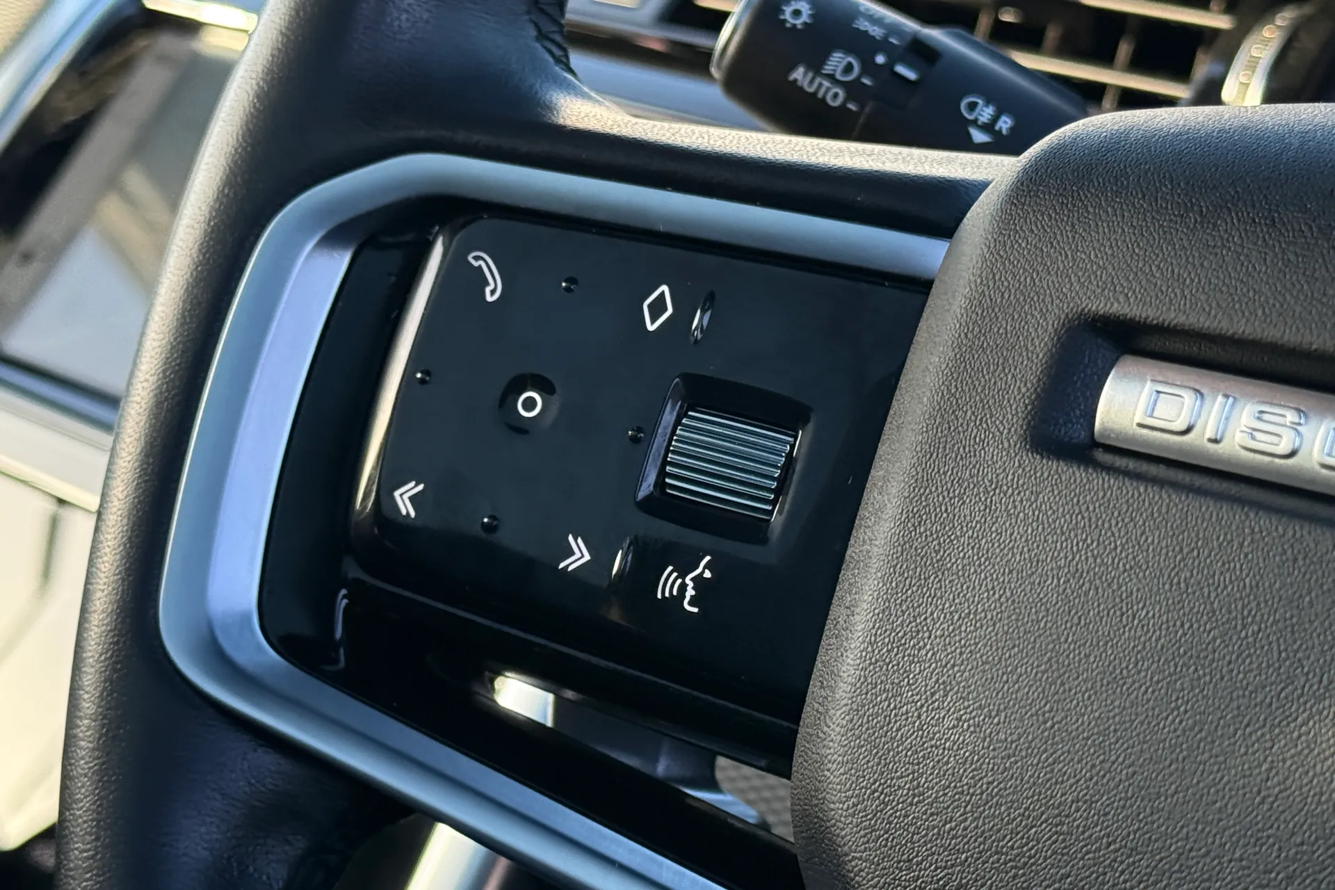 LAND ROVER DISCOVERY SPORT thumbnail image number 44