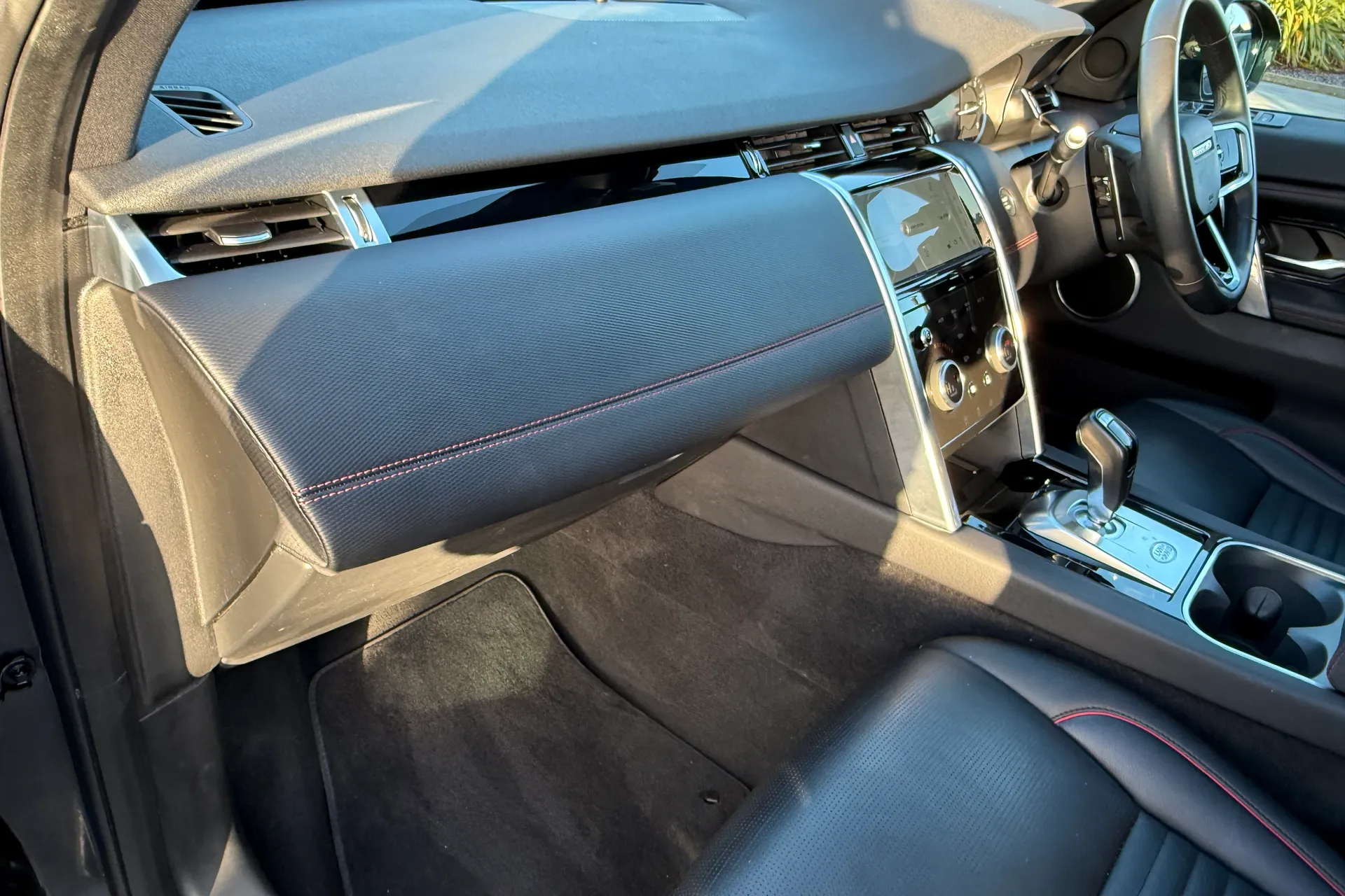 LAND ROVER DISCOVERY SPORT thumbnail image number 40