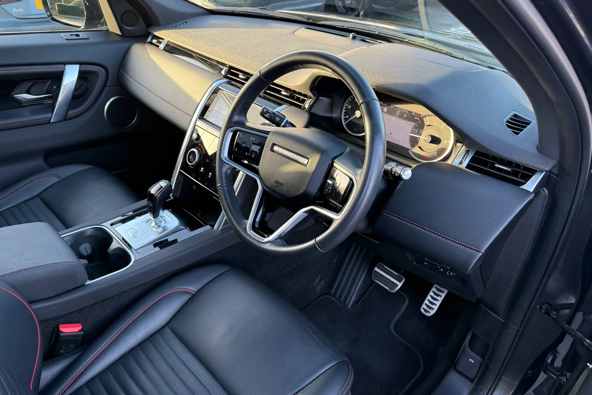 LAND ROVER DISCOVERY SPORT thumbnail image number 38